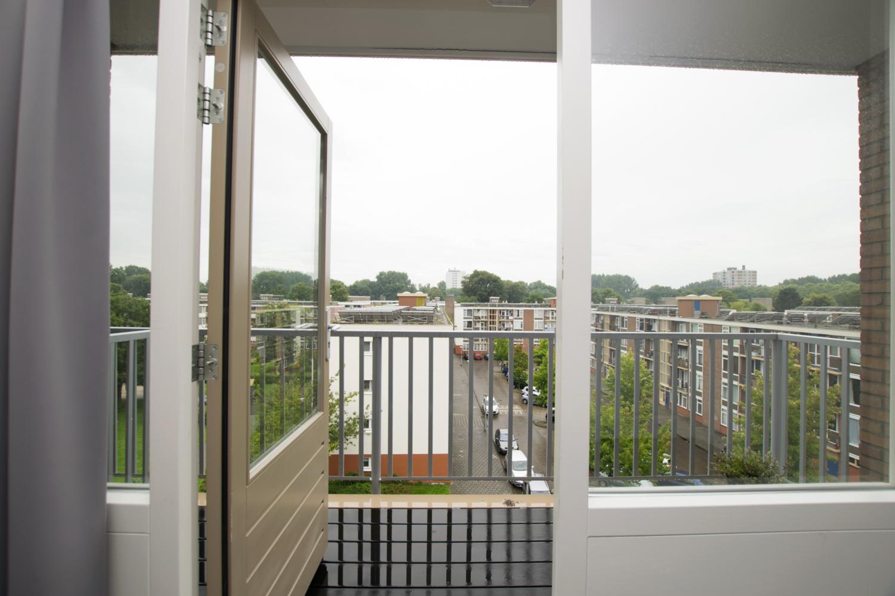 White Moon Apartment