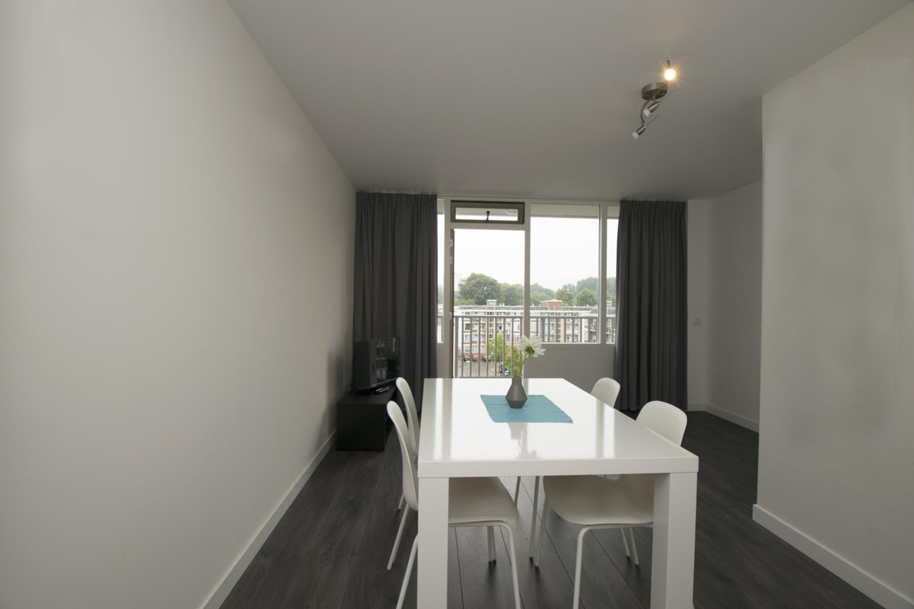 White Moon Apartment