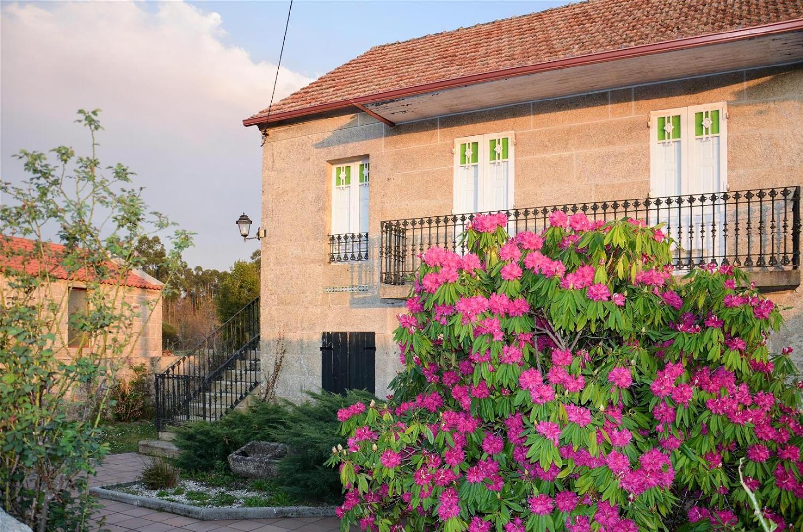 Casa Anceu ArchsenseApartments.