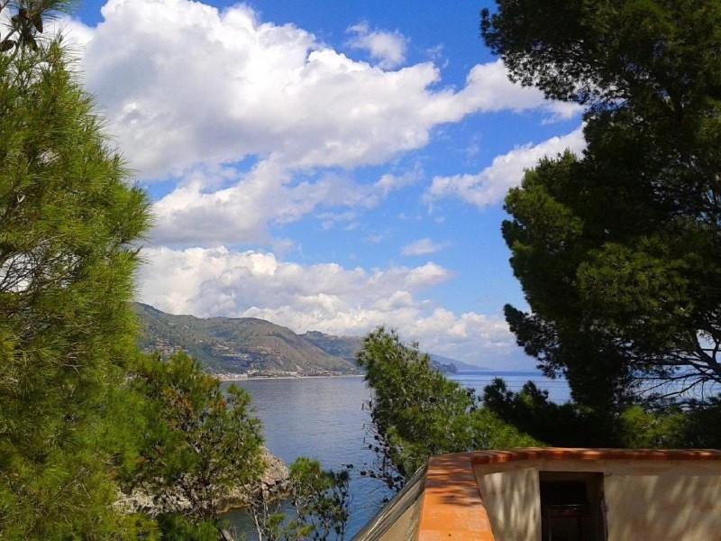 Dedalus view 3