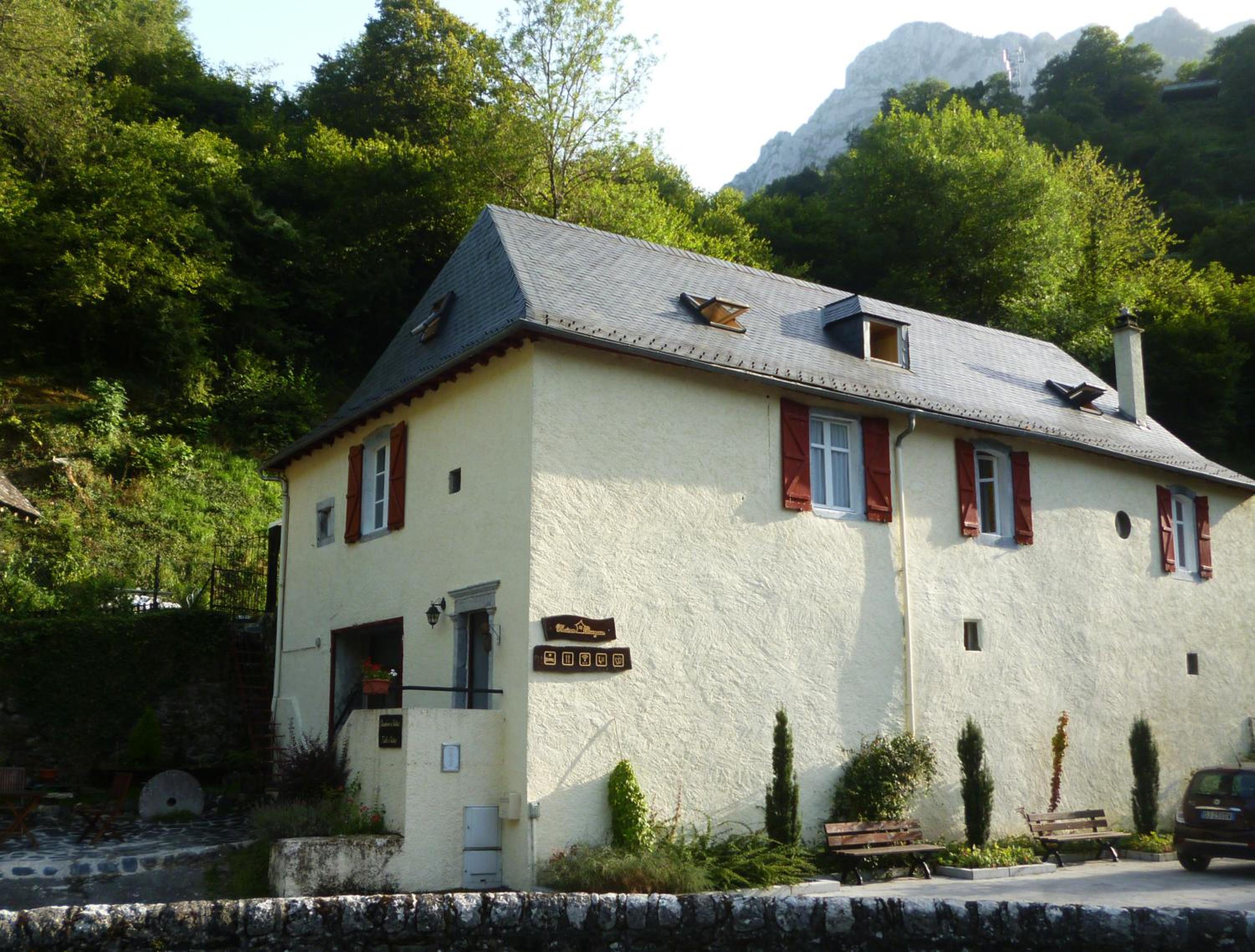Maison Bergoun view 3