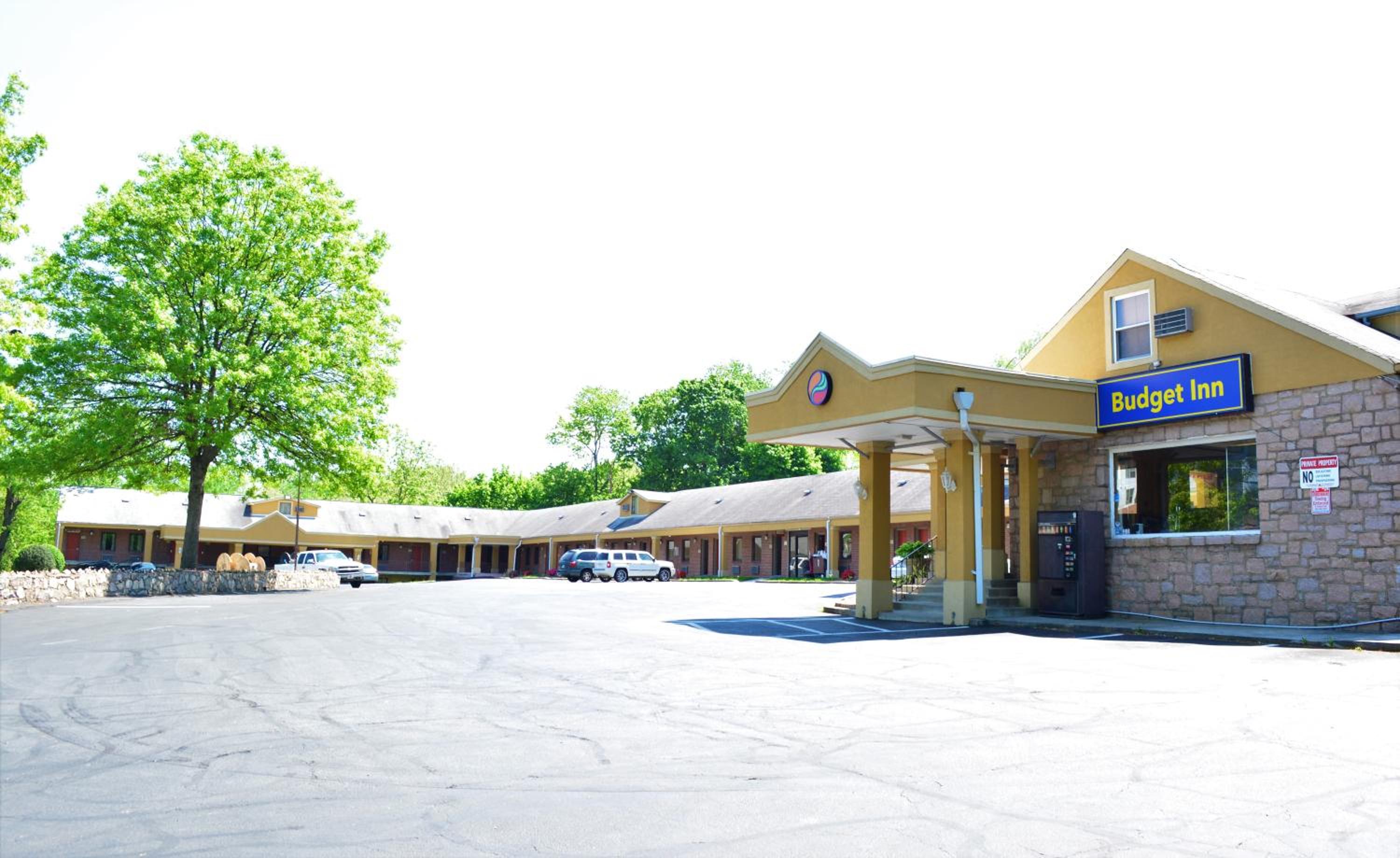 Budget Inn Falls Church - Property Image 18