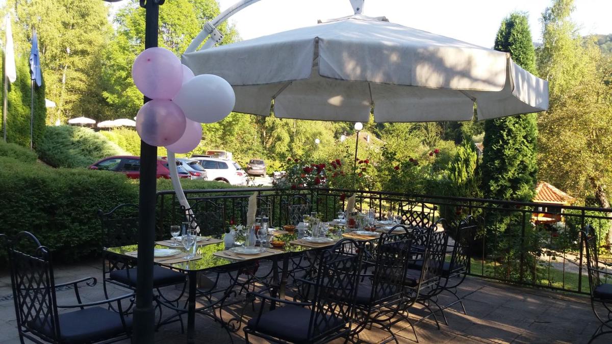 outdoor BBQ area