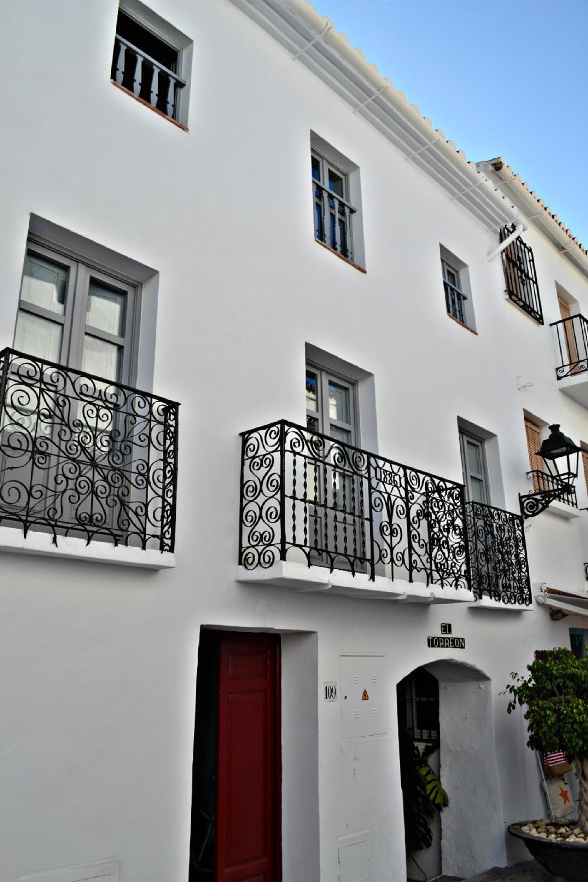 EL TORREON 109 CHARMING - Recomendado Adultos