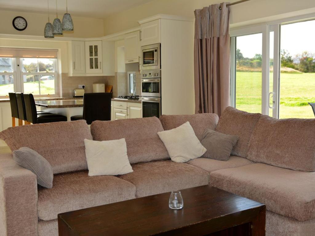 Rivers Bend Cottage view 4