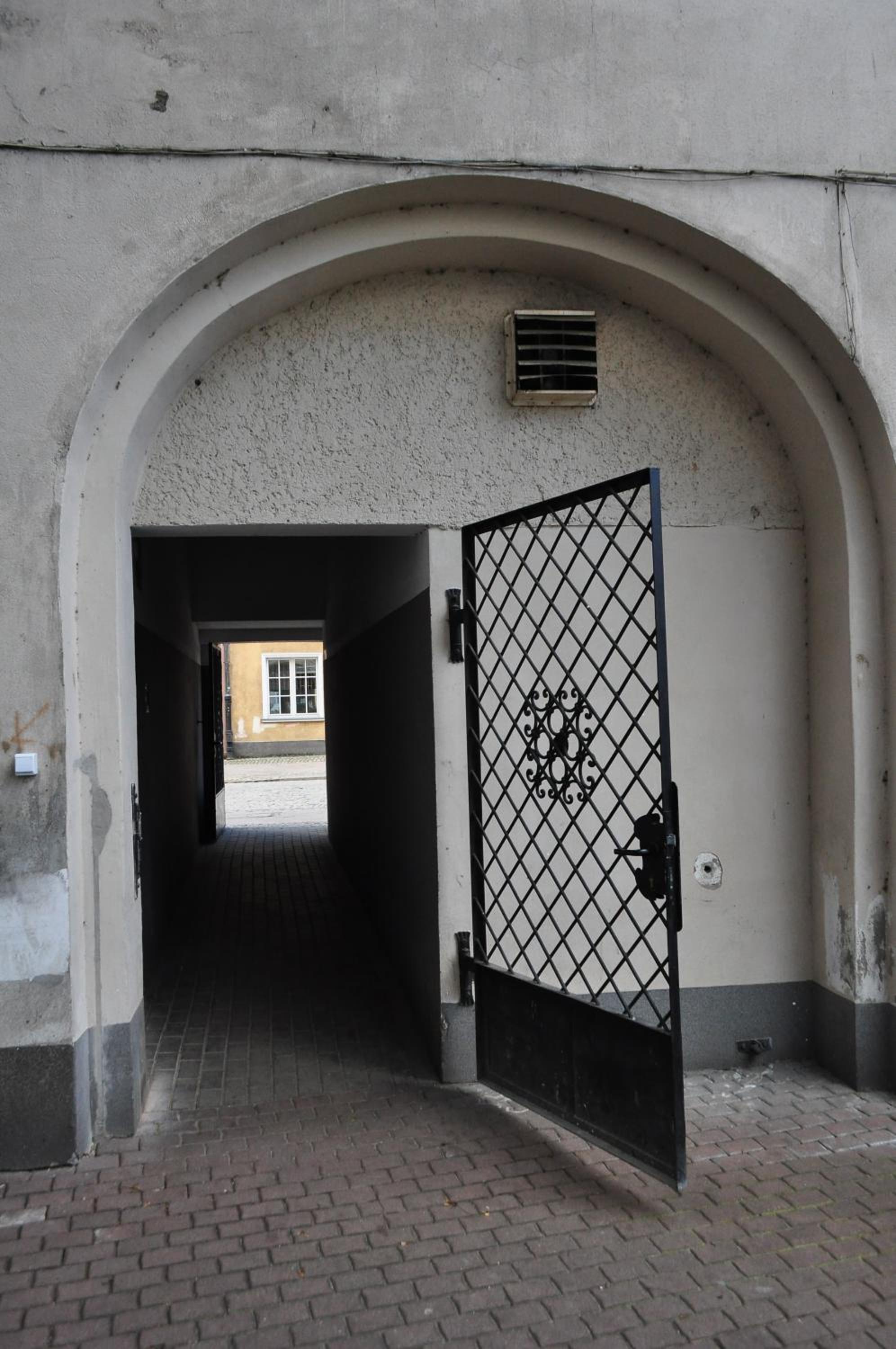 Photo 9
