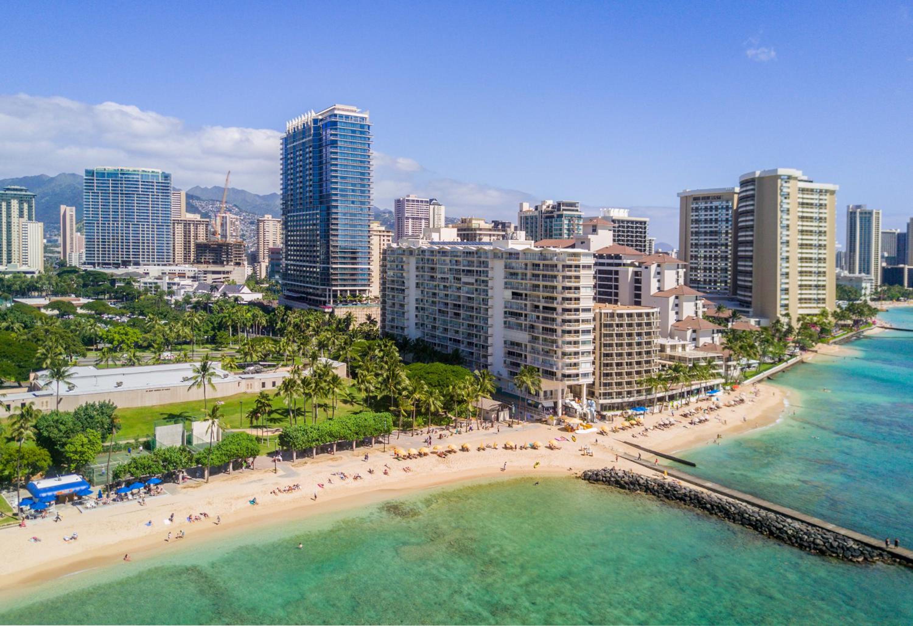 Waikiki Shore 305 (beachfront/balcony) view 5