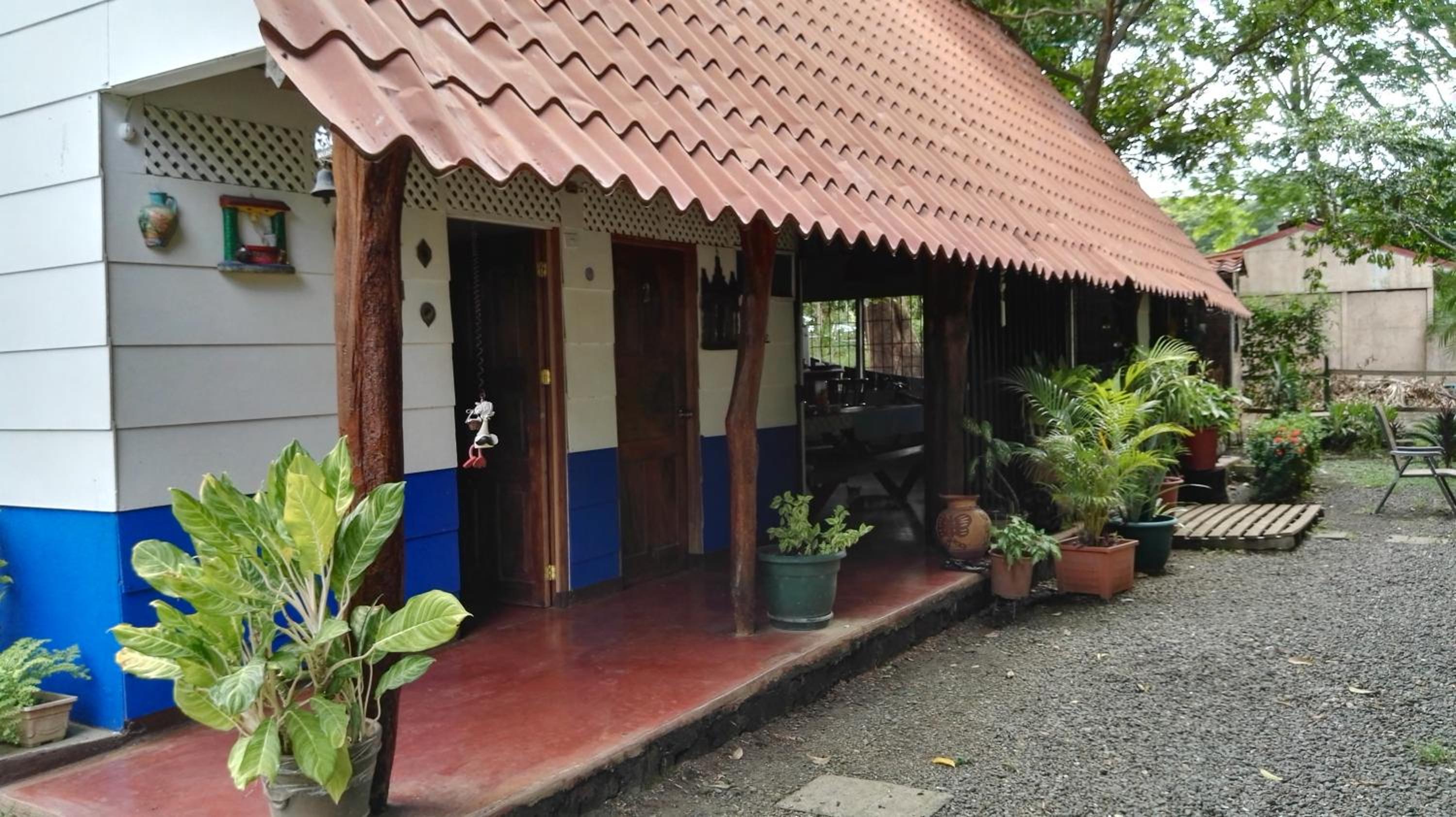 Congos Hostal y Camping