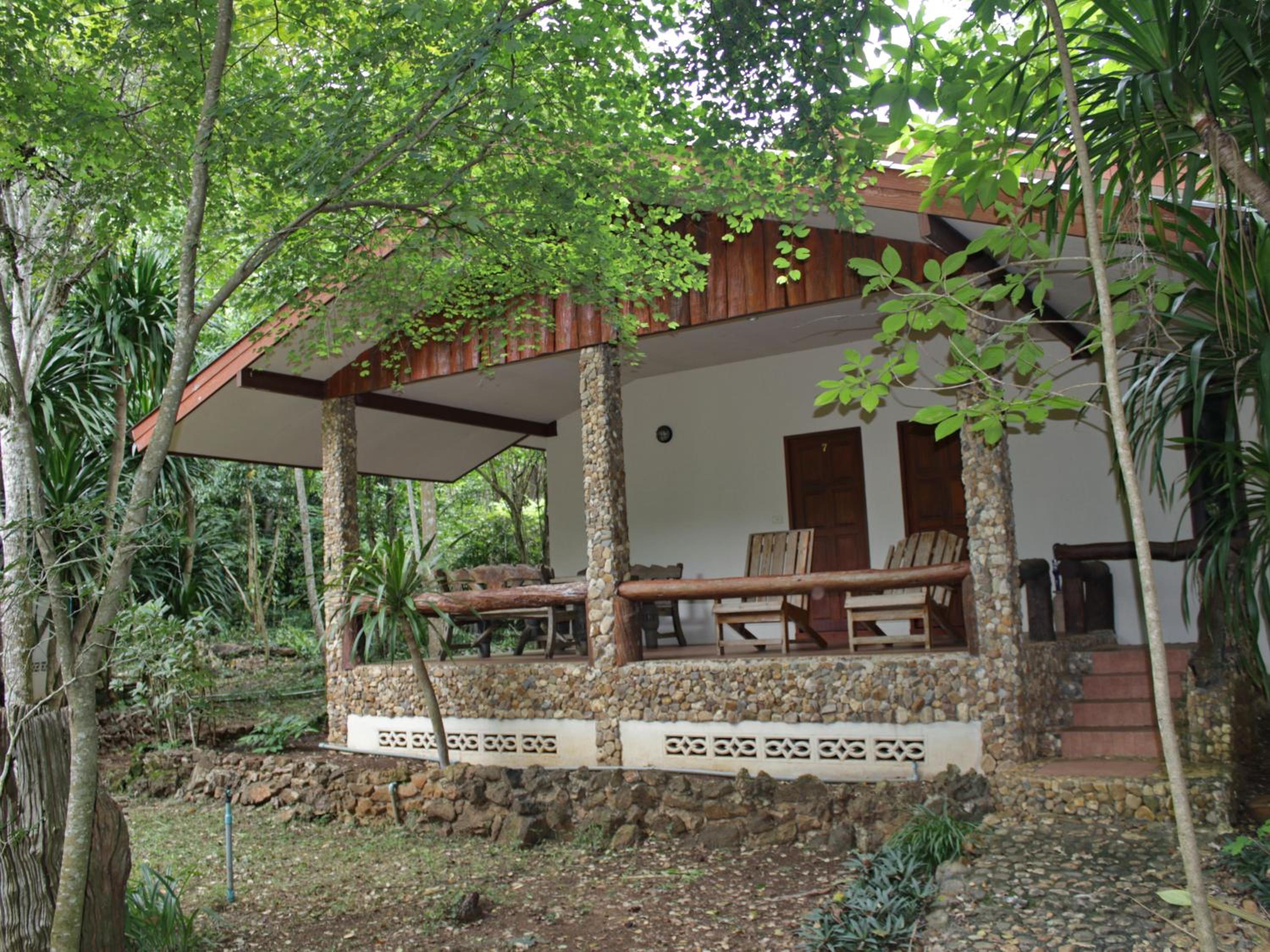 Hotel Baan Maka Nature Lodge - Image 1
