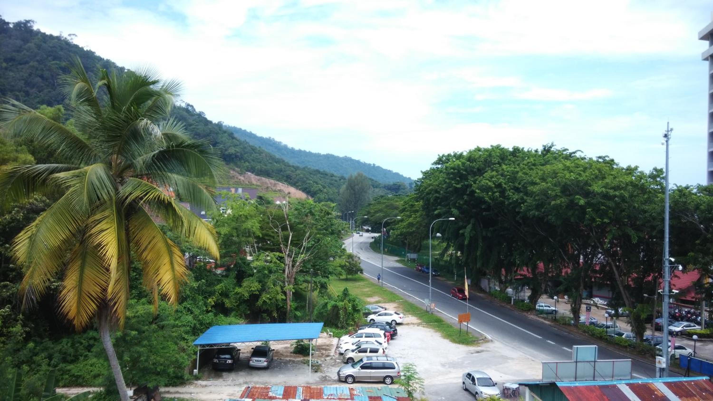 Pinang Beach Apartment @ Bayu Emas