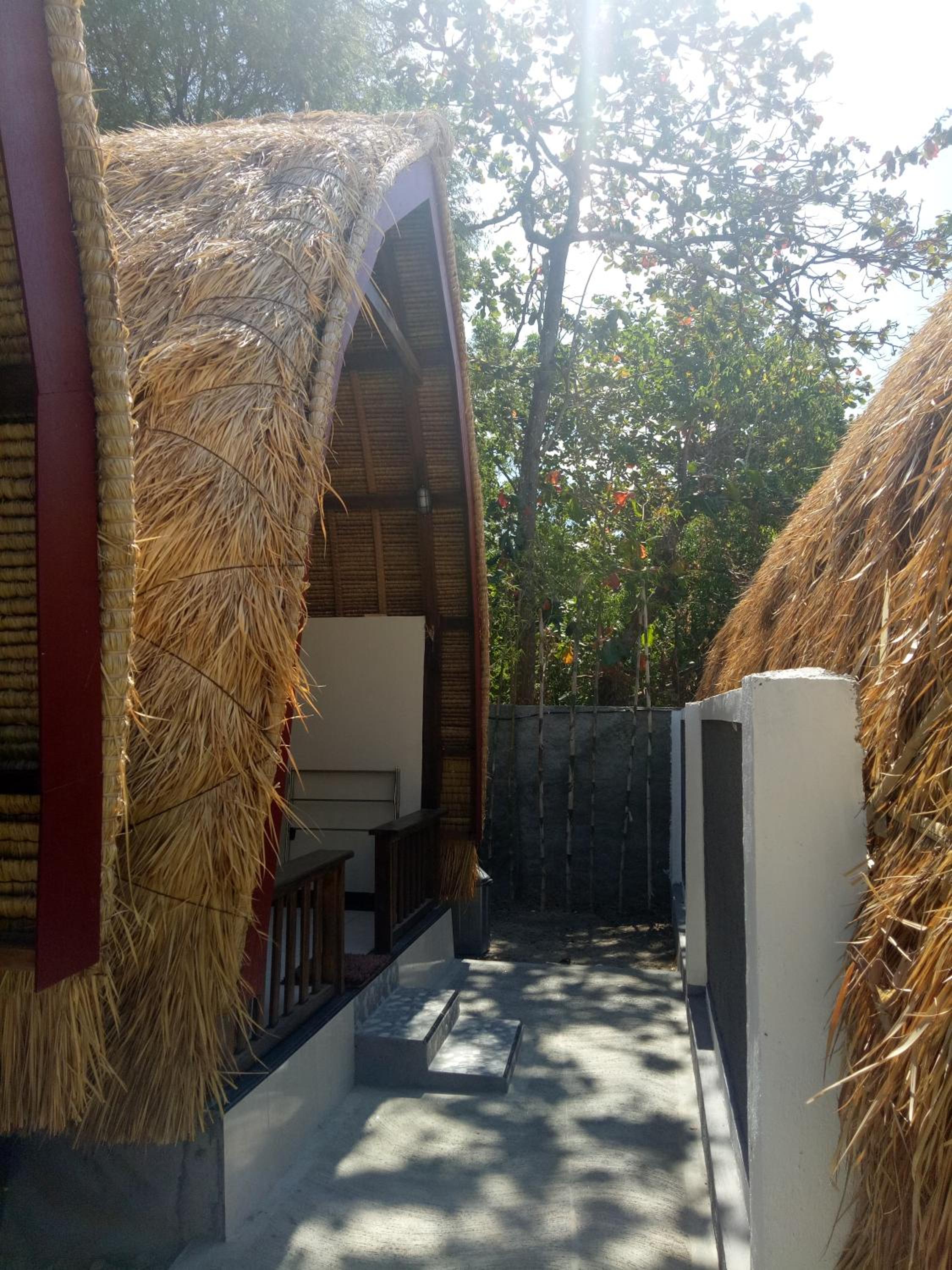 Krisna Bungalows and Restaurant