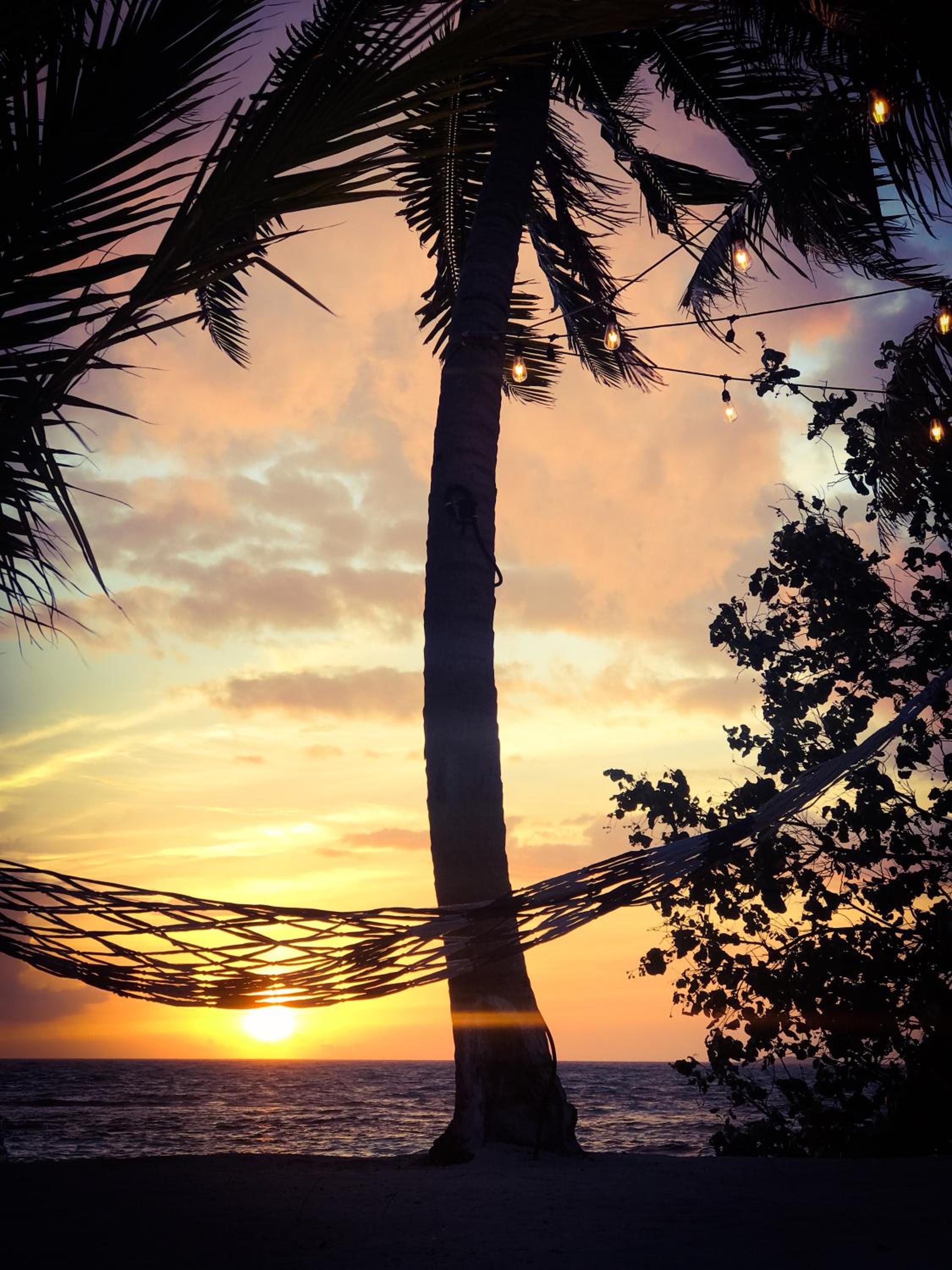 Veli Vilaa Dhiffushi - Beachfront
