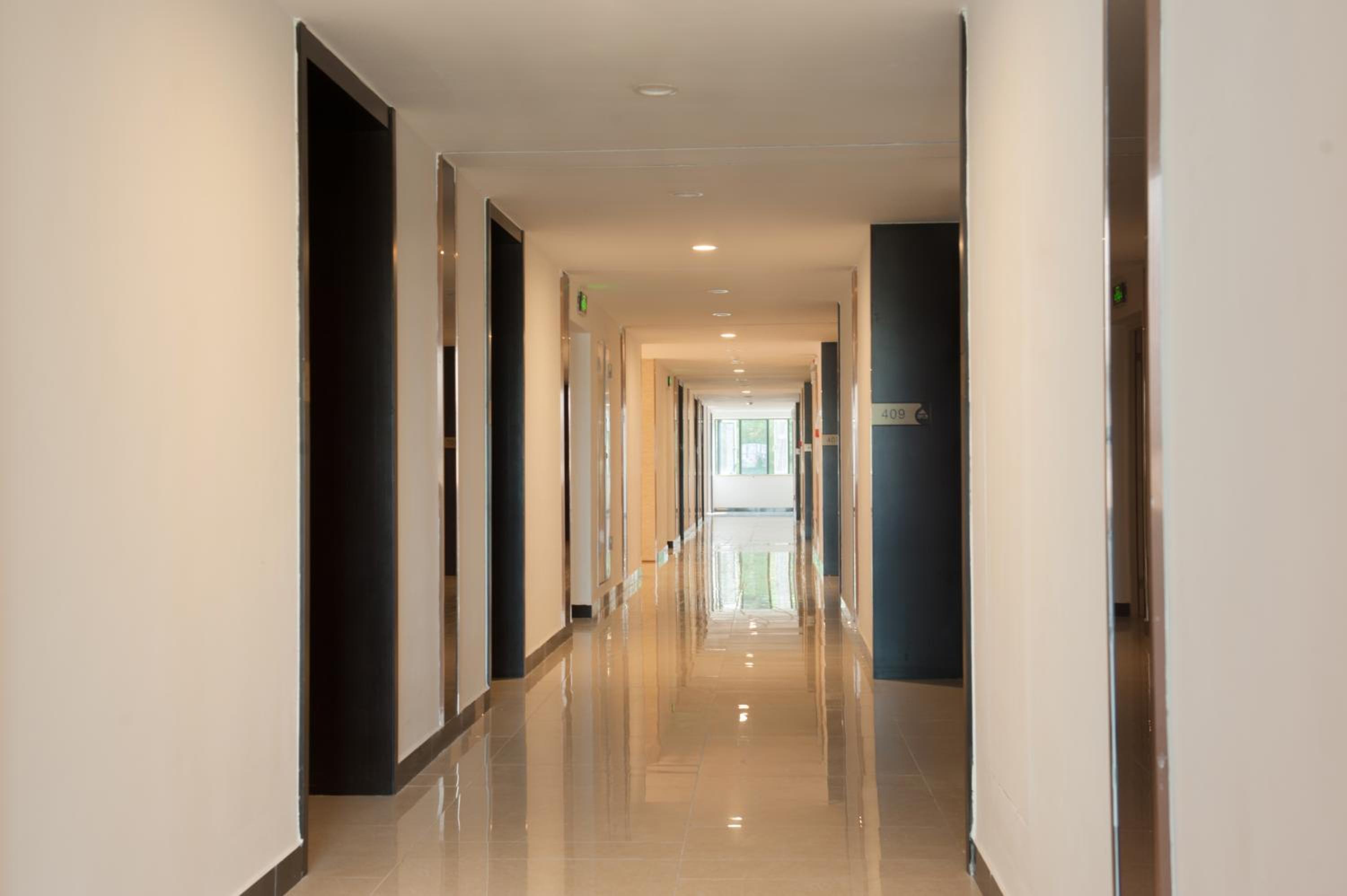 Yumi Huanju Apartment -广州东站 燕塘地铁站店