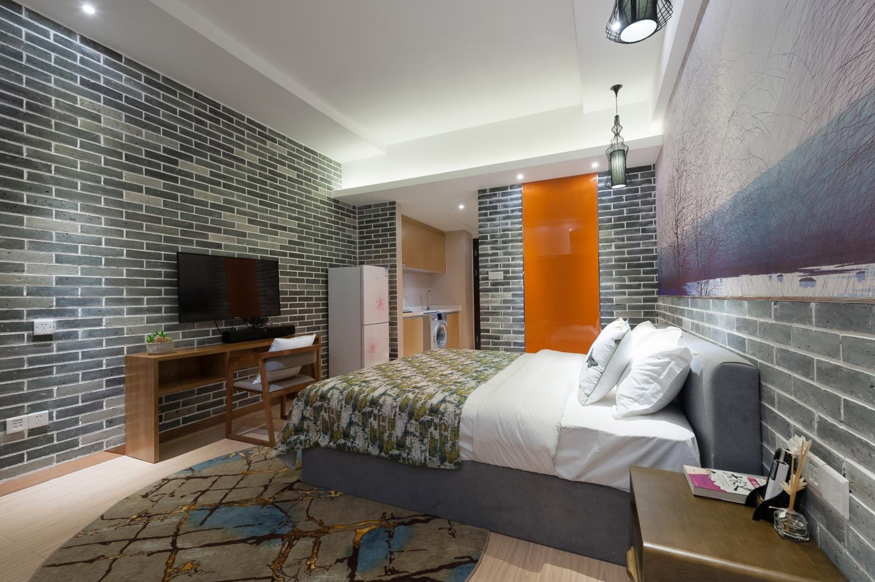 Yumi Huanju Apartment -广州东站 燕塘地铁站店