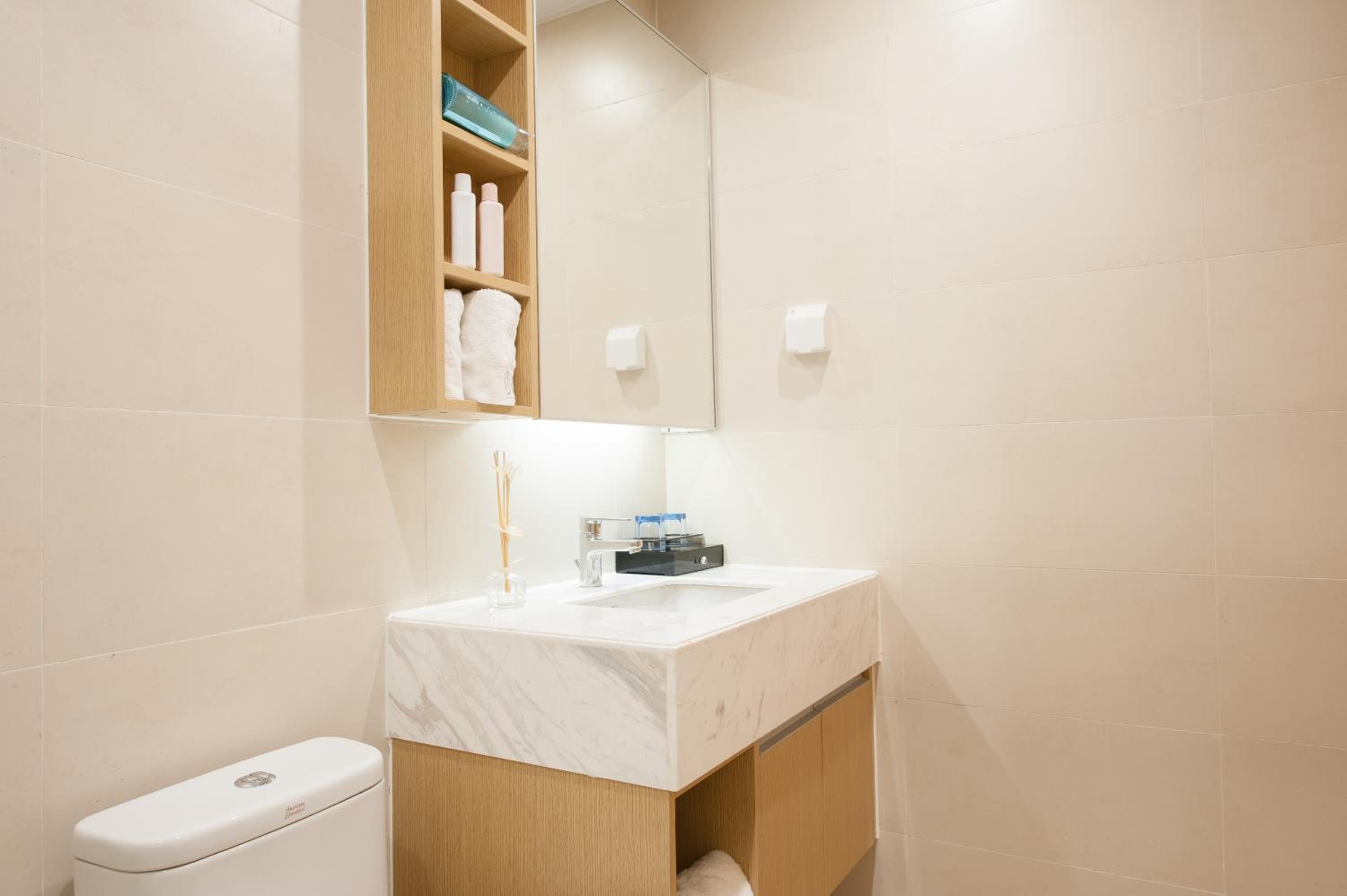 Yumi Huanju Apartment -广州东站 燕塘地铁站店