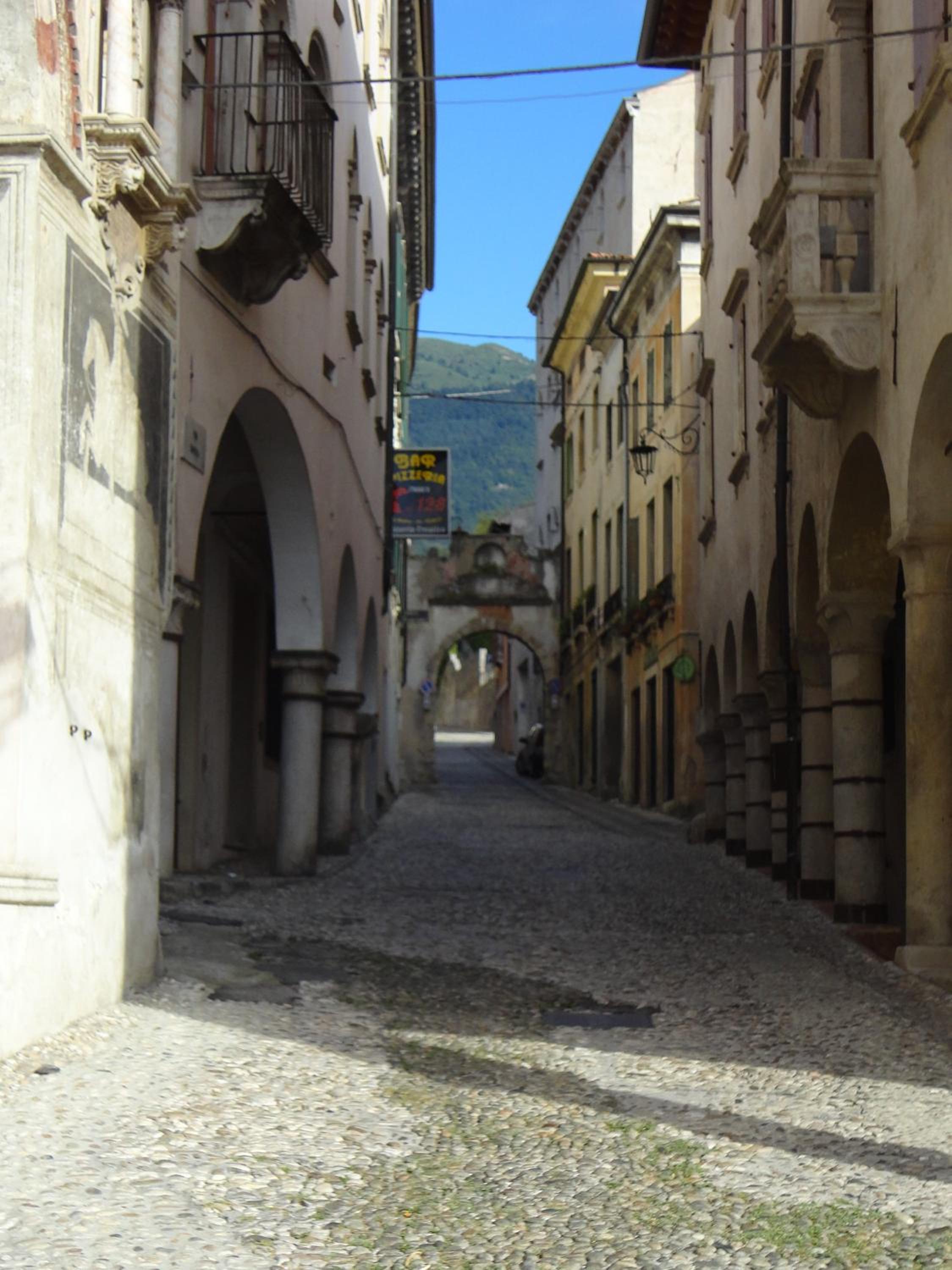Photo 37