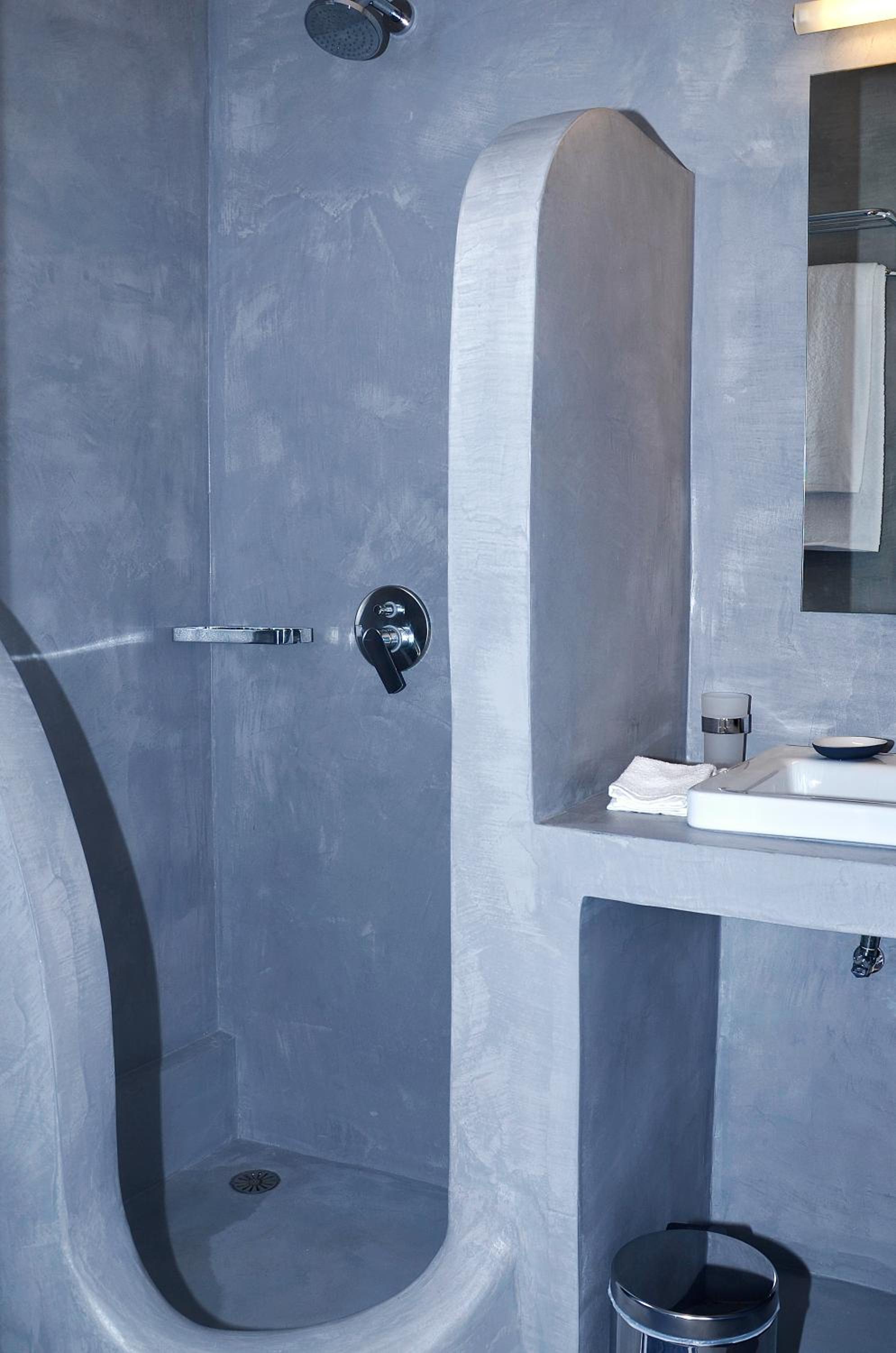 Ionathan Koufonisia Suites