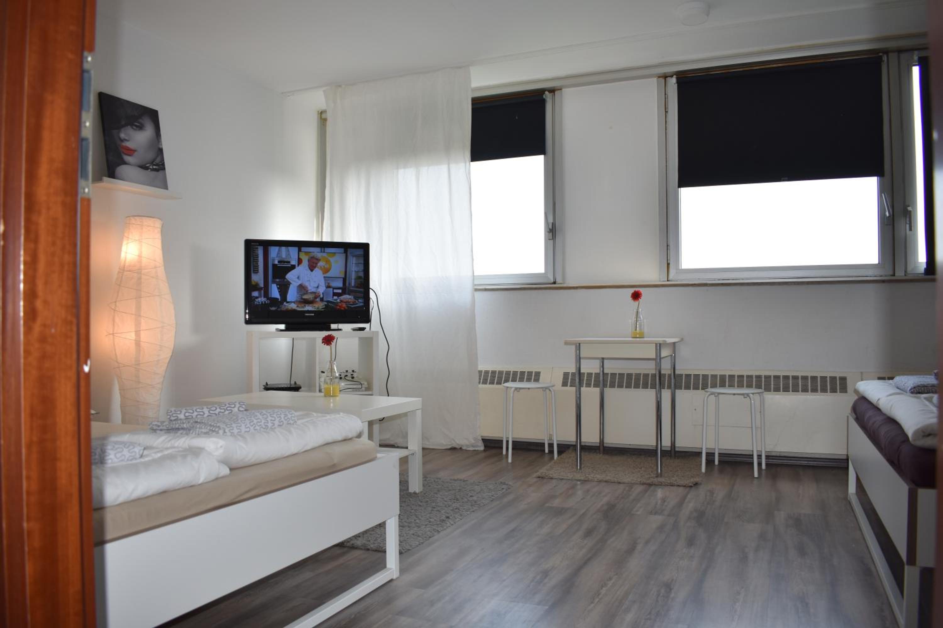 Photo 9
