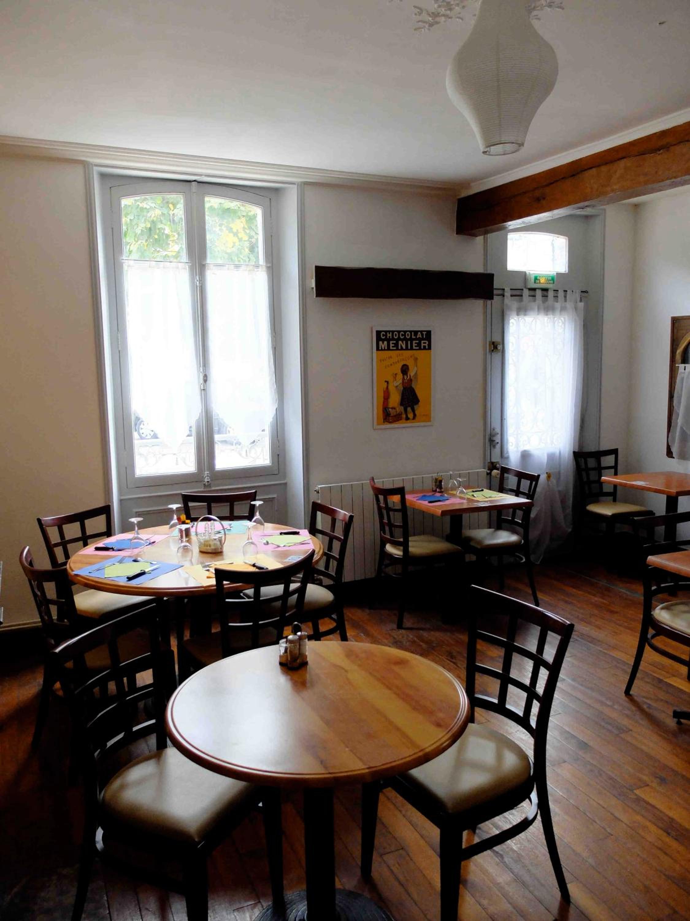 restaurant