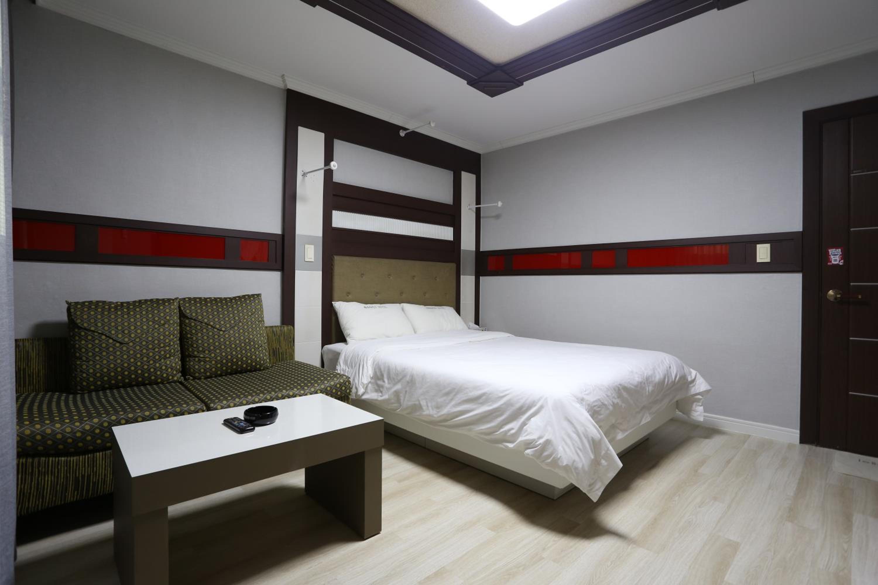 Paradaise Motel