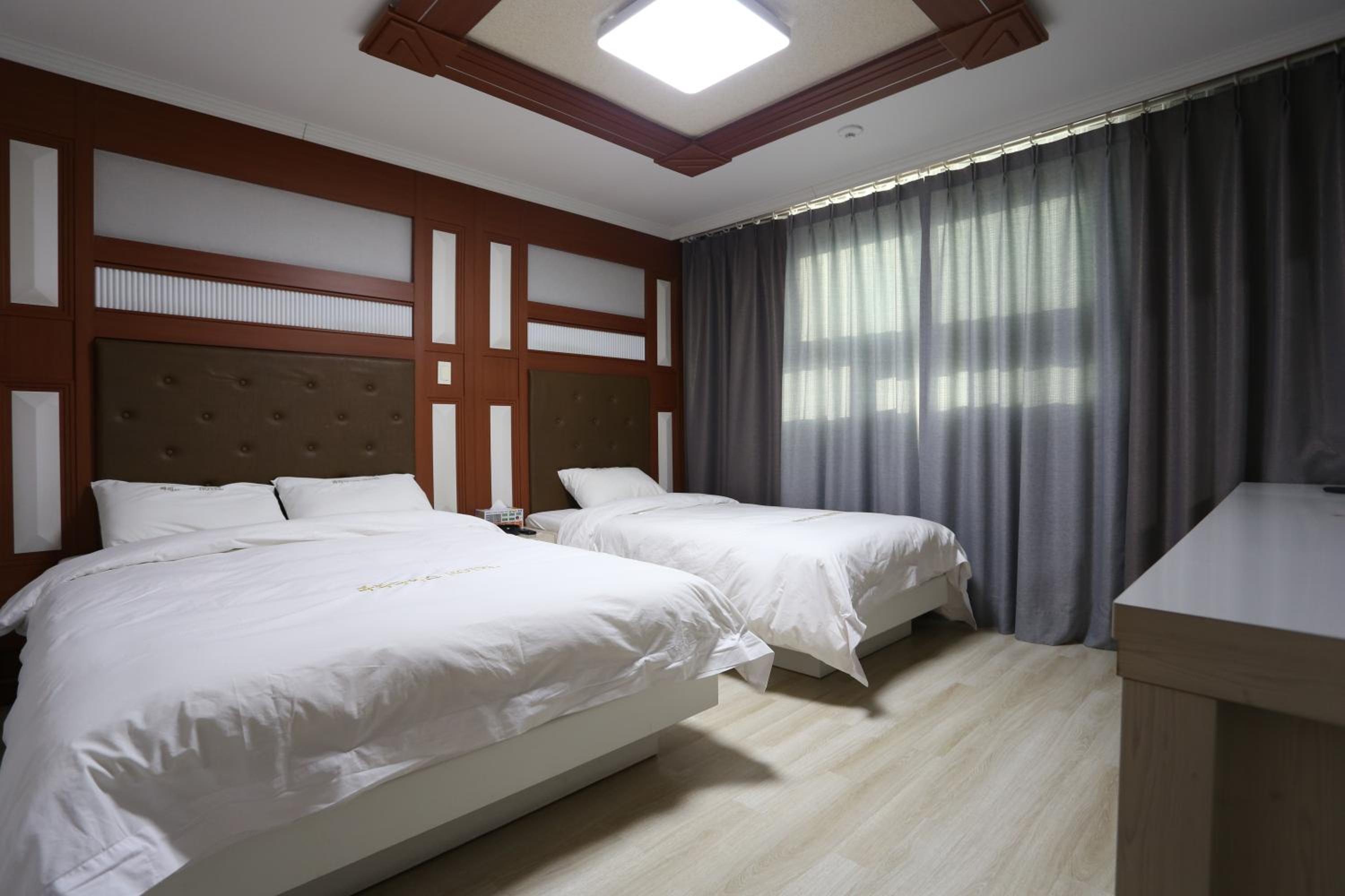 Paradaise Motel