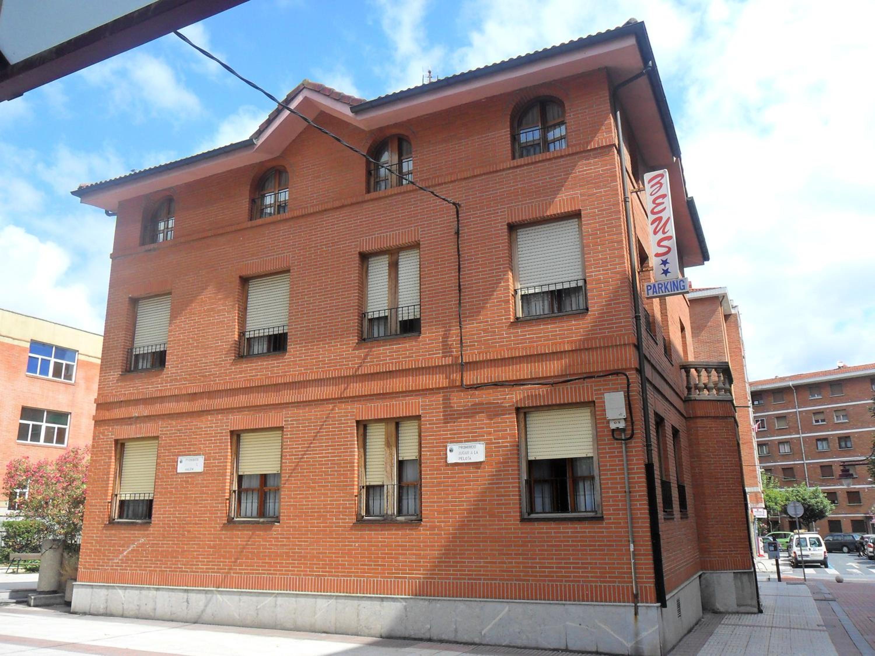 Hotel Pensión Zeus - Image 1