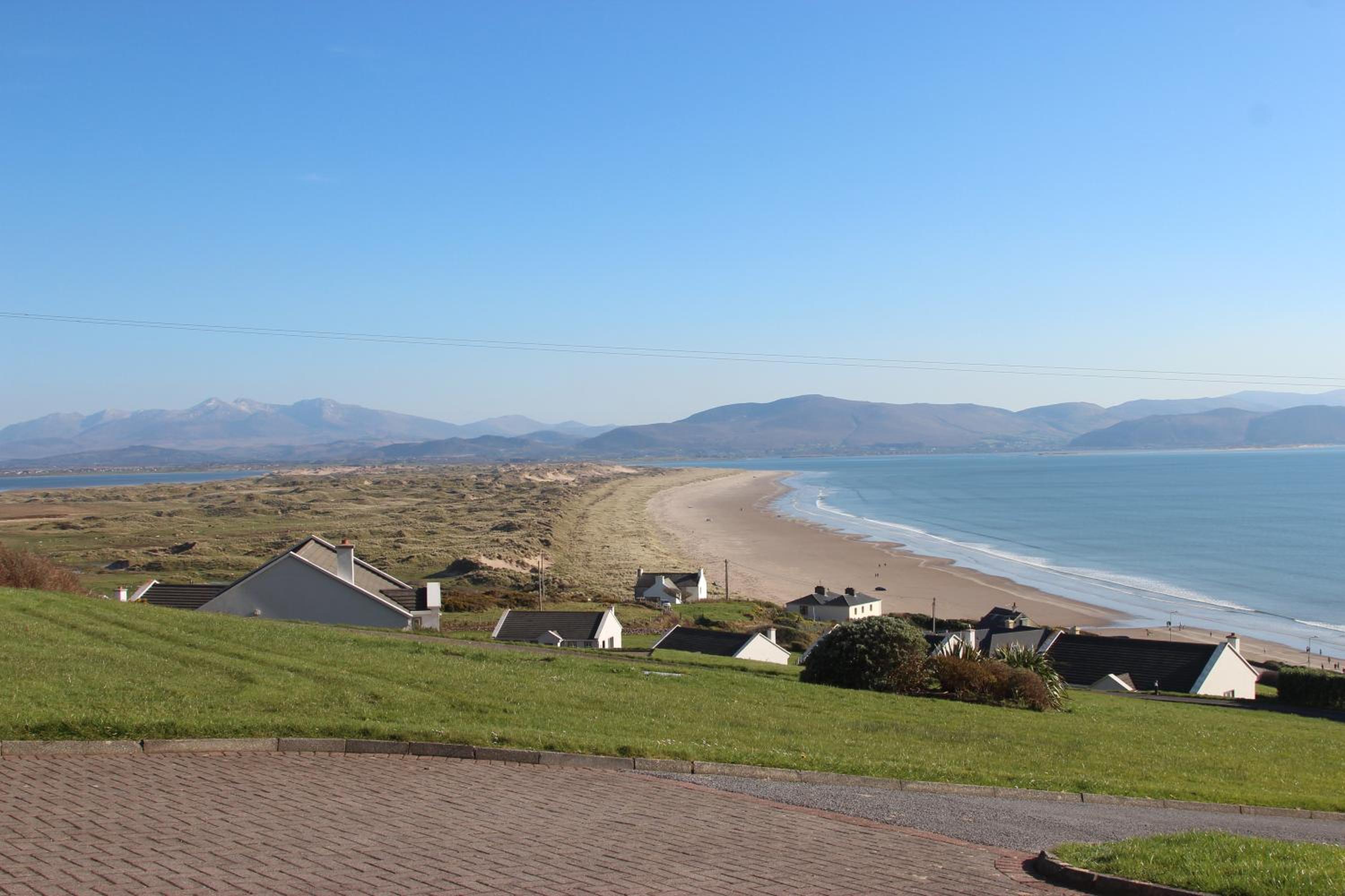 Inch Beach Cottages view 3