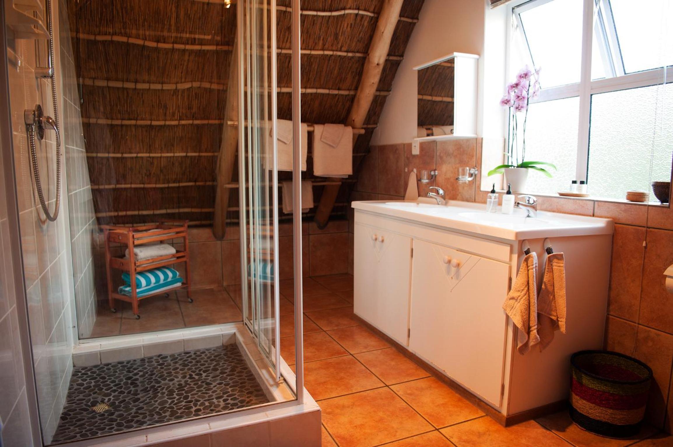 Easy Five Guest House