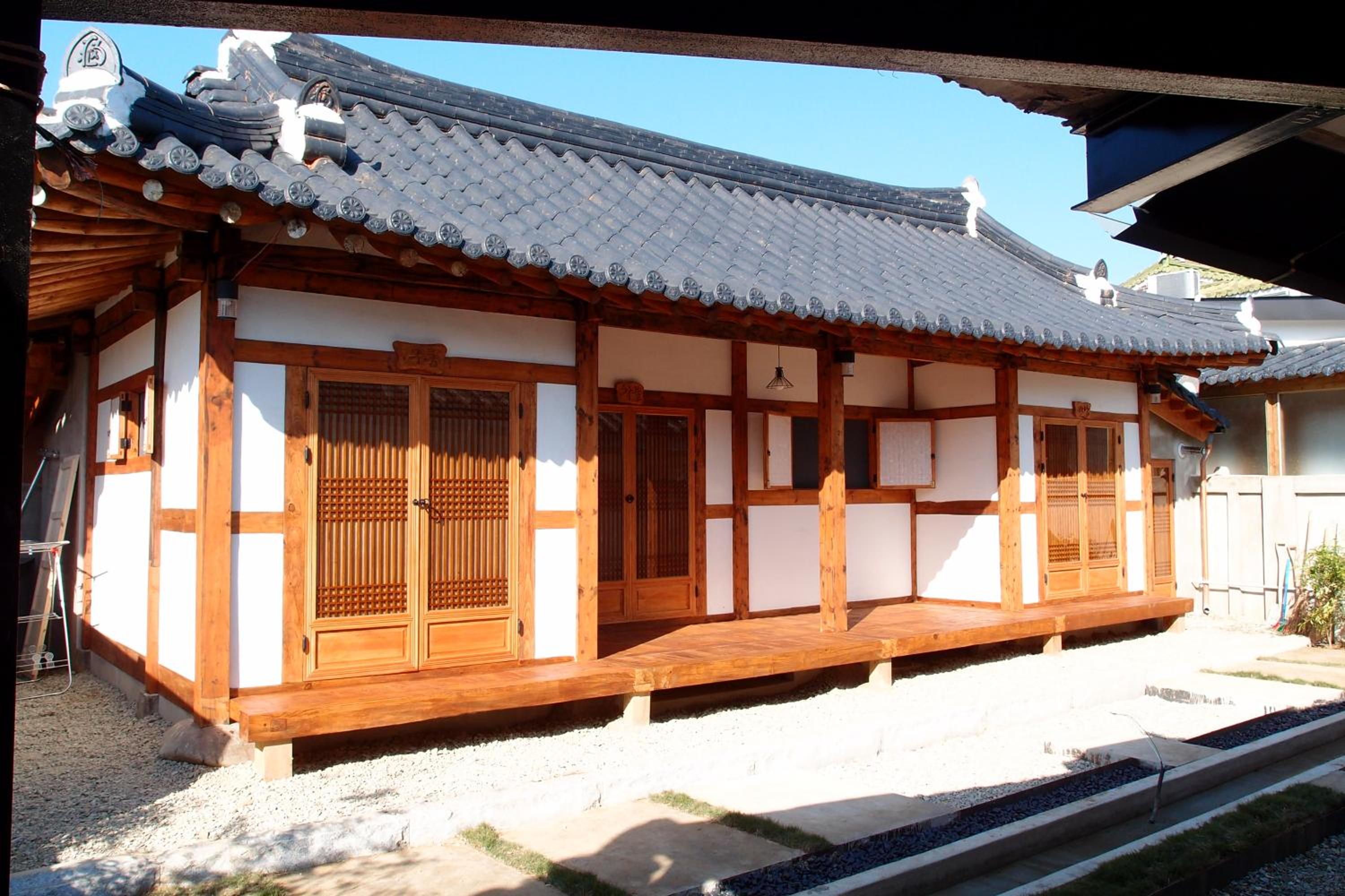 Sarangroo