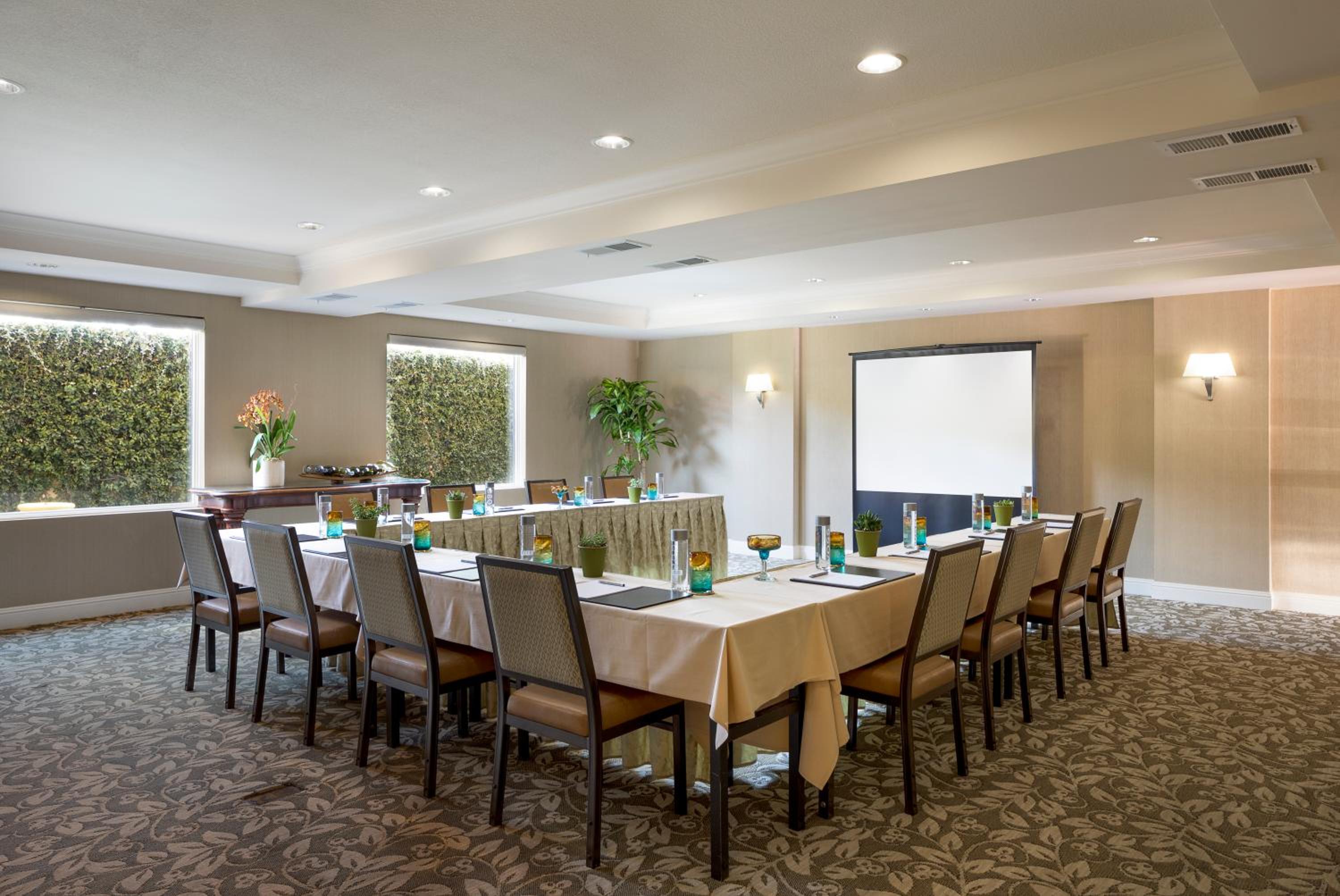 Yountville Vacations - Napa Valley Lodge - Property Image 10