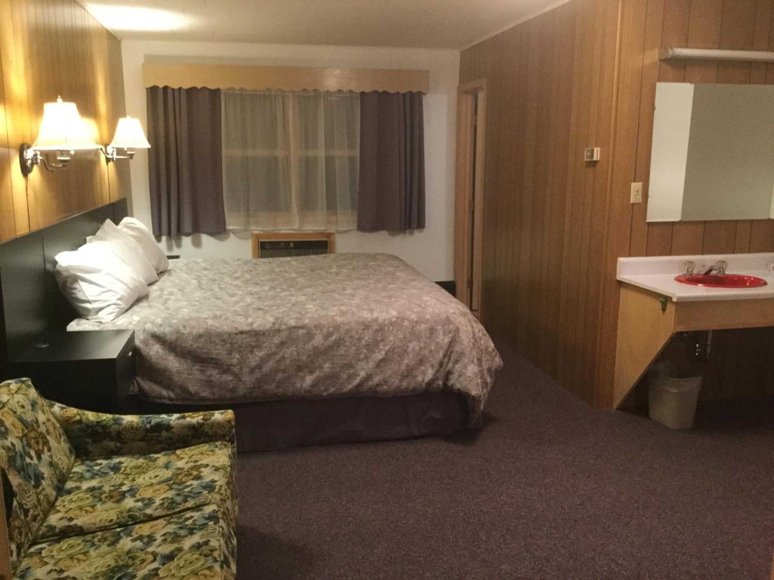 Cedars Motel