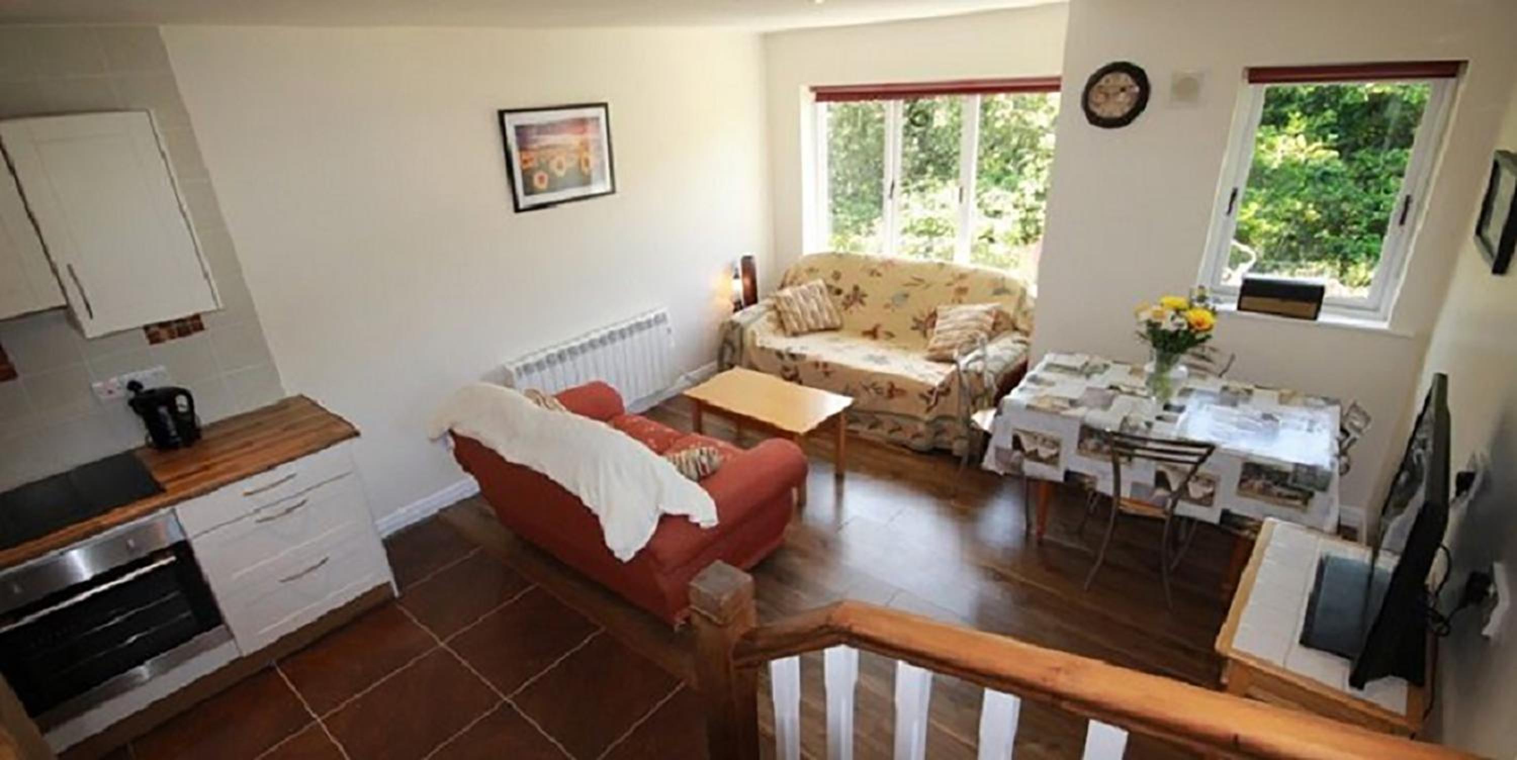 93 Clifden Glen Holiday Home