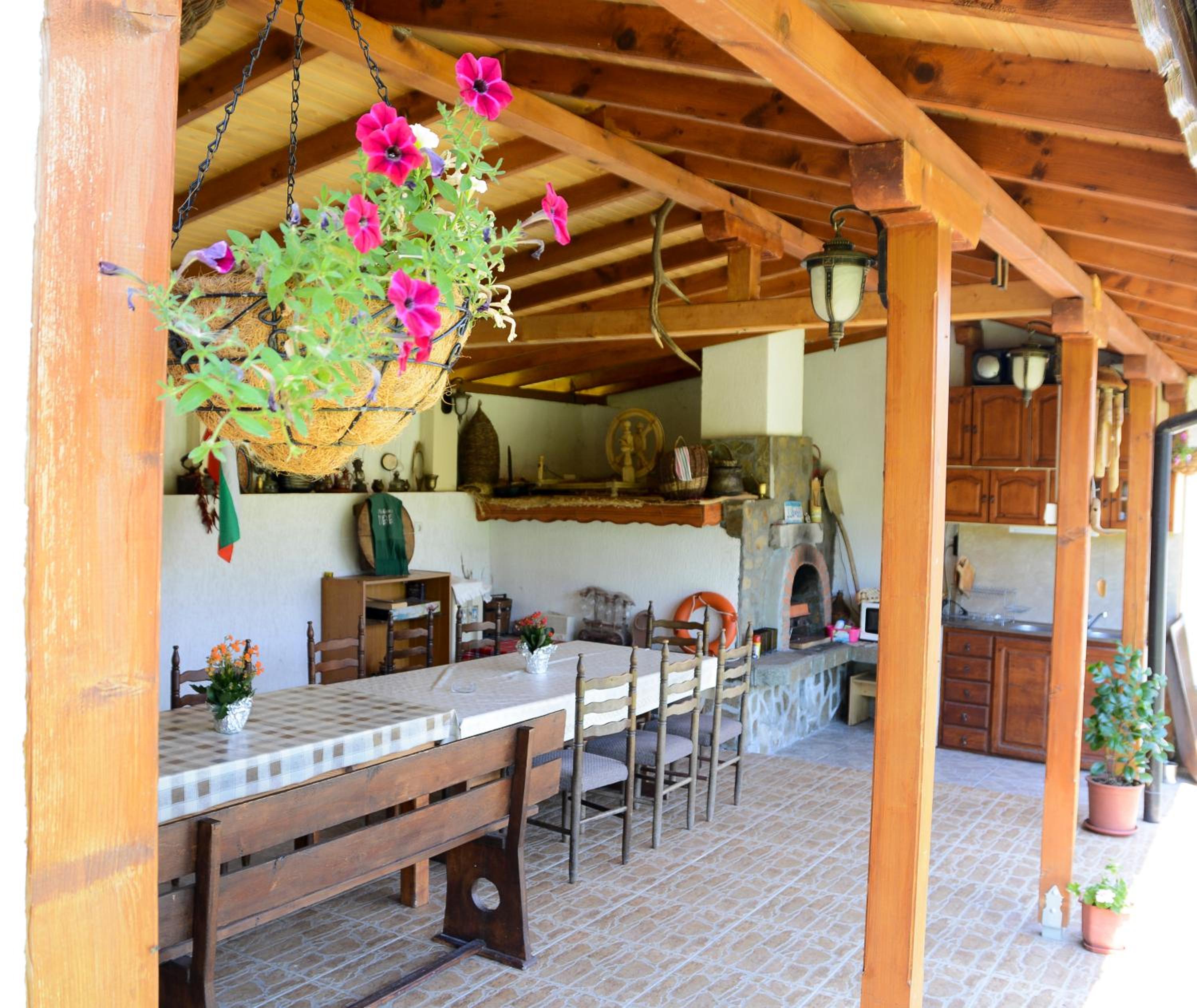 Guest House Raiski Kаt