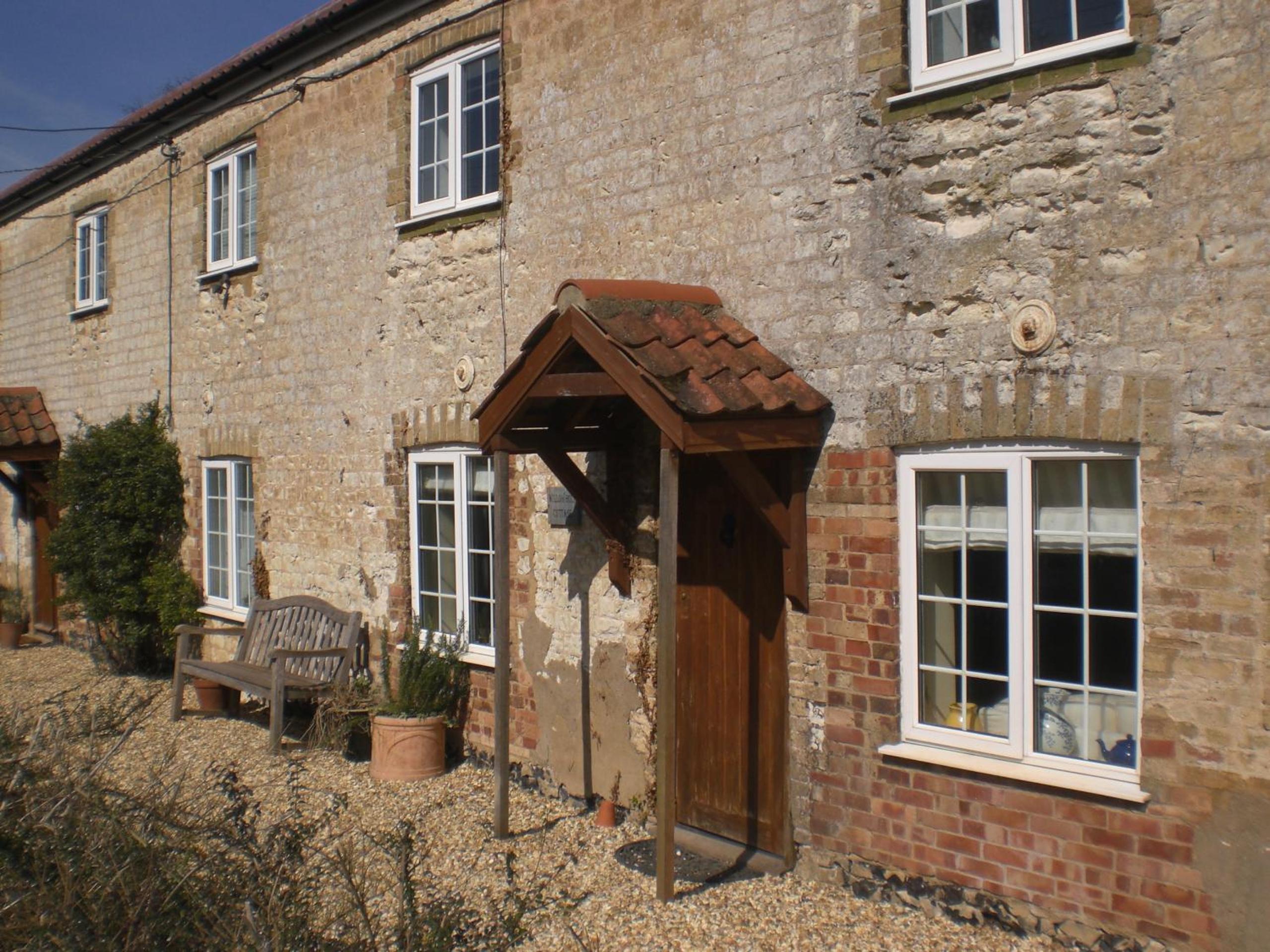 Bluebell and Appletree Cottages view 2