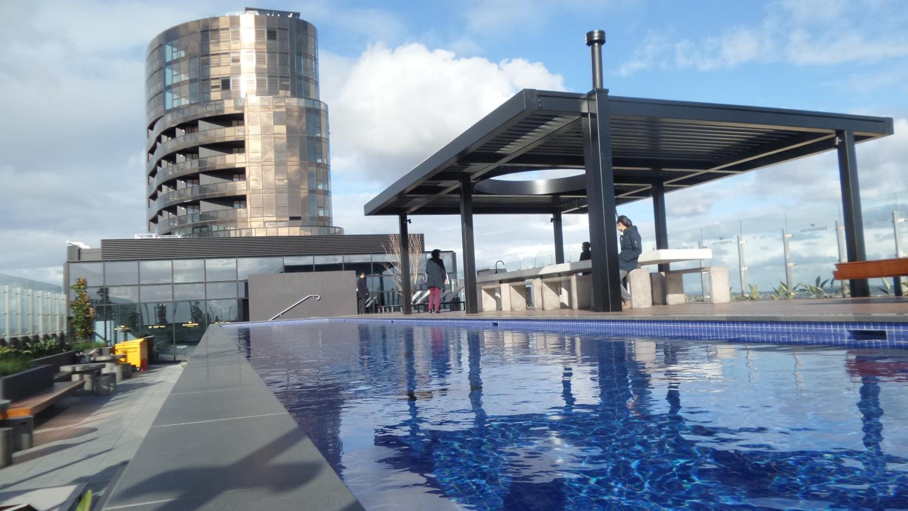 Whitehorse Towers Self Service Holiday Apartment