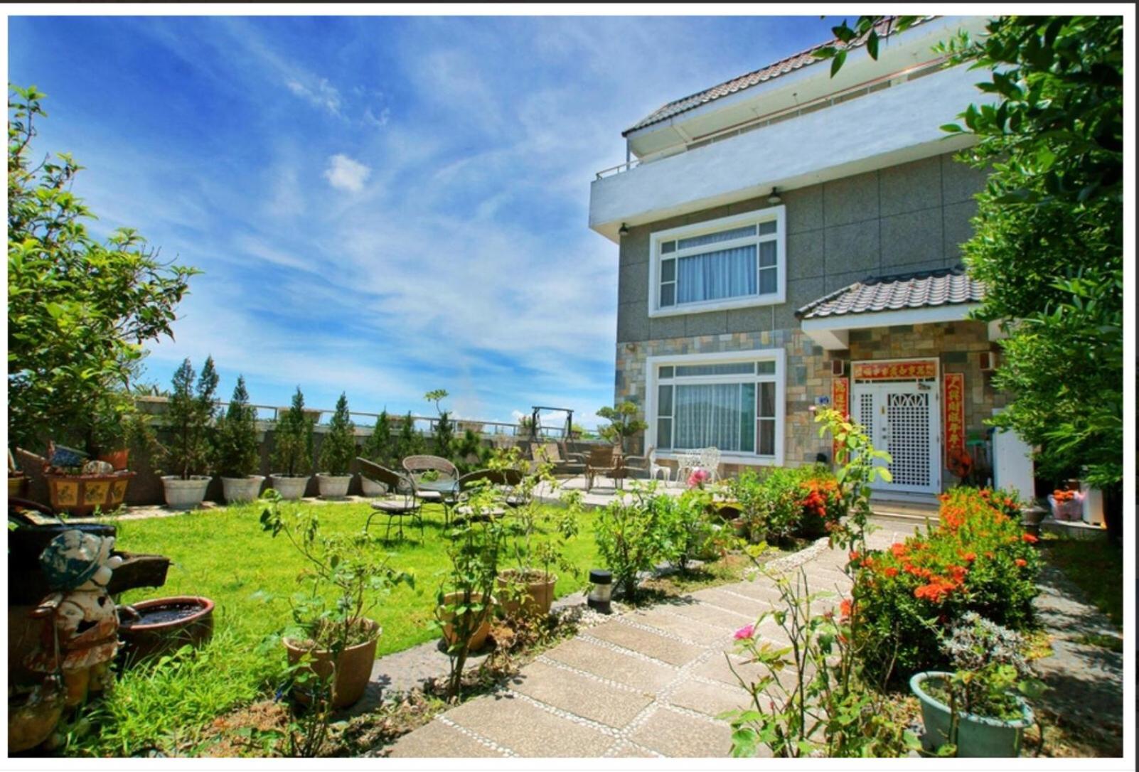 Emaly Homestay