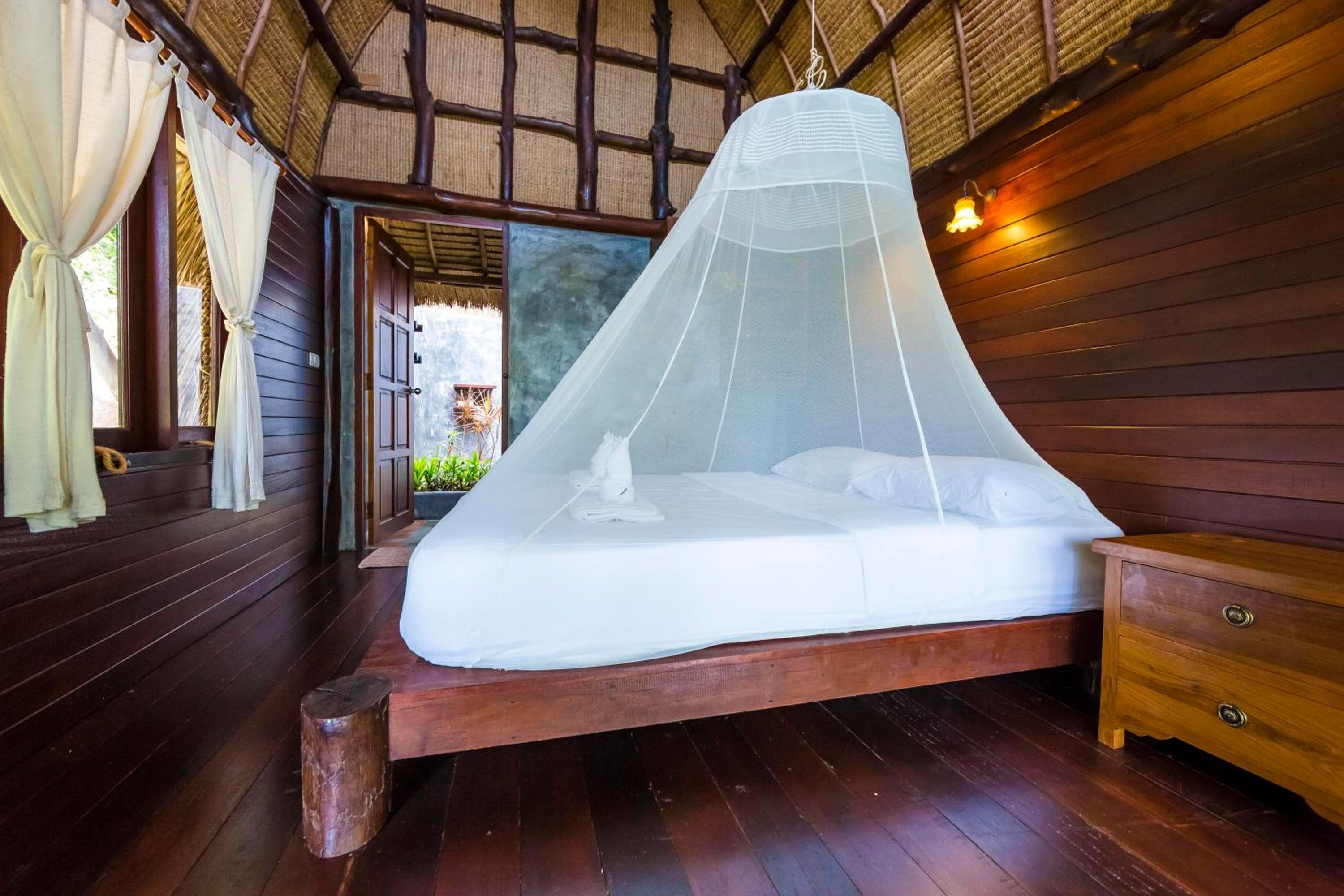 Baan Talay Koh Tao Resort & Yoga