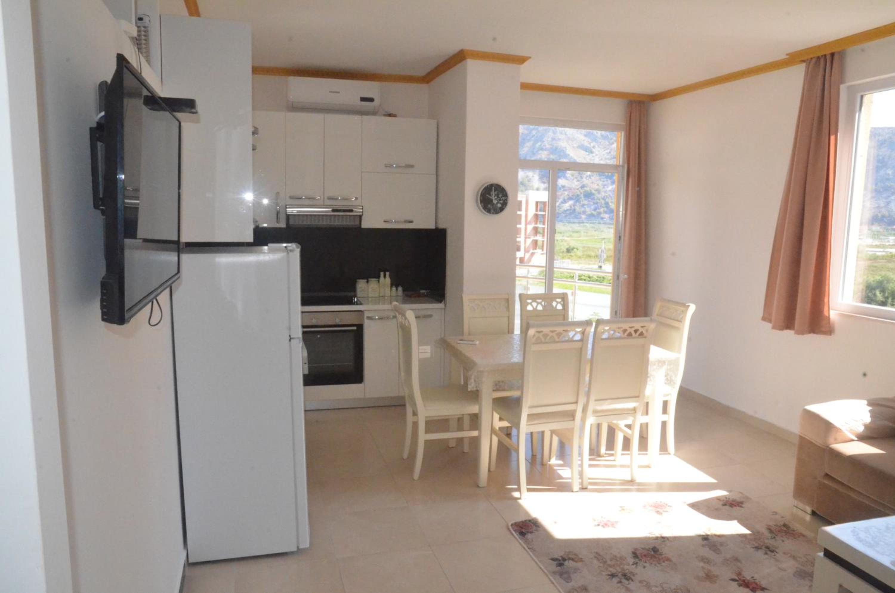 Everest Apartments Shengjin