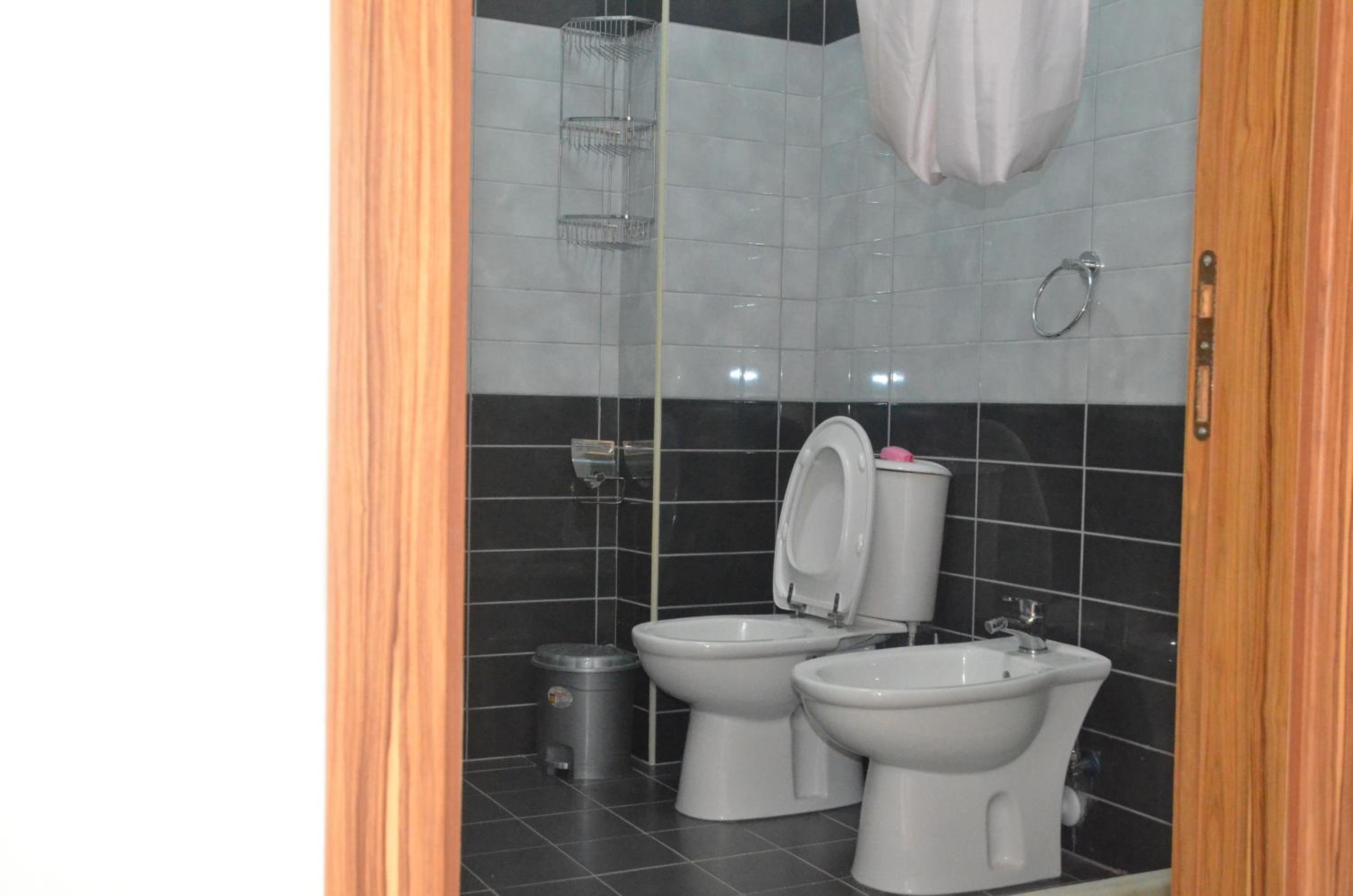 Everest Apartments Shengjin