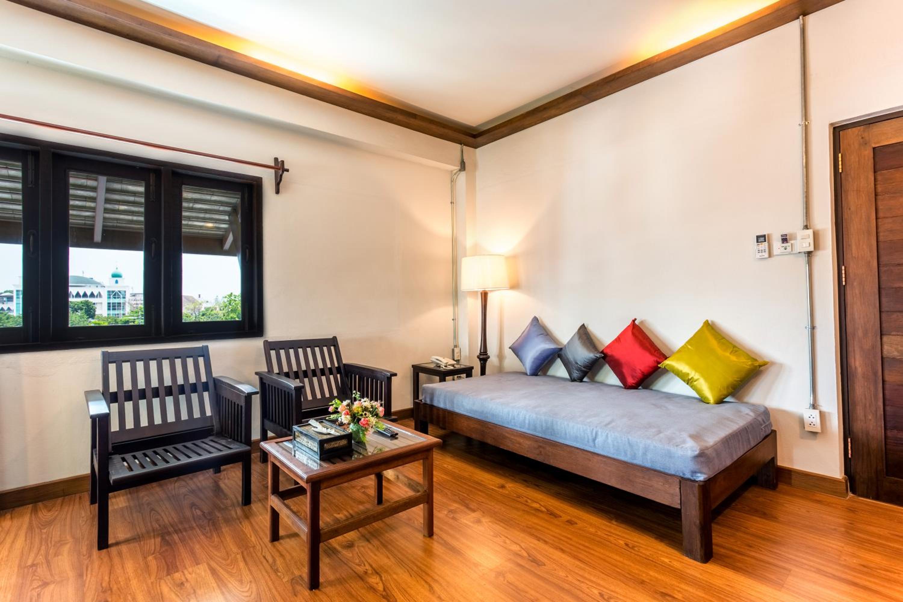 NightBazaar Inn Hotel 17