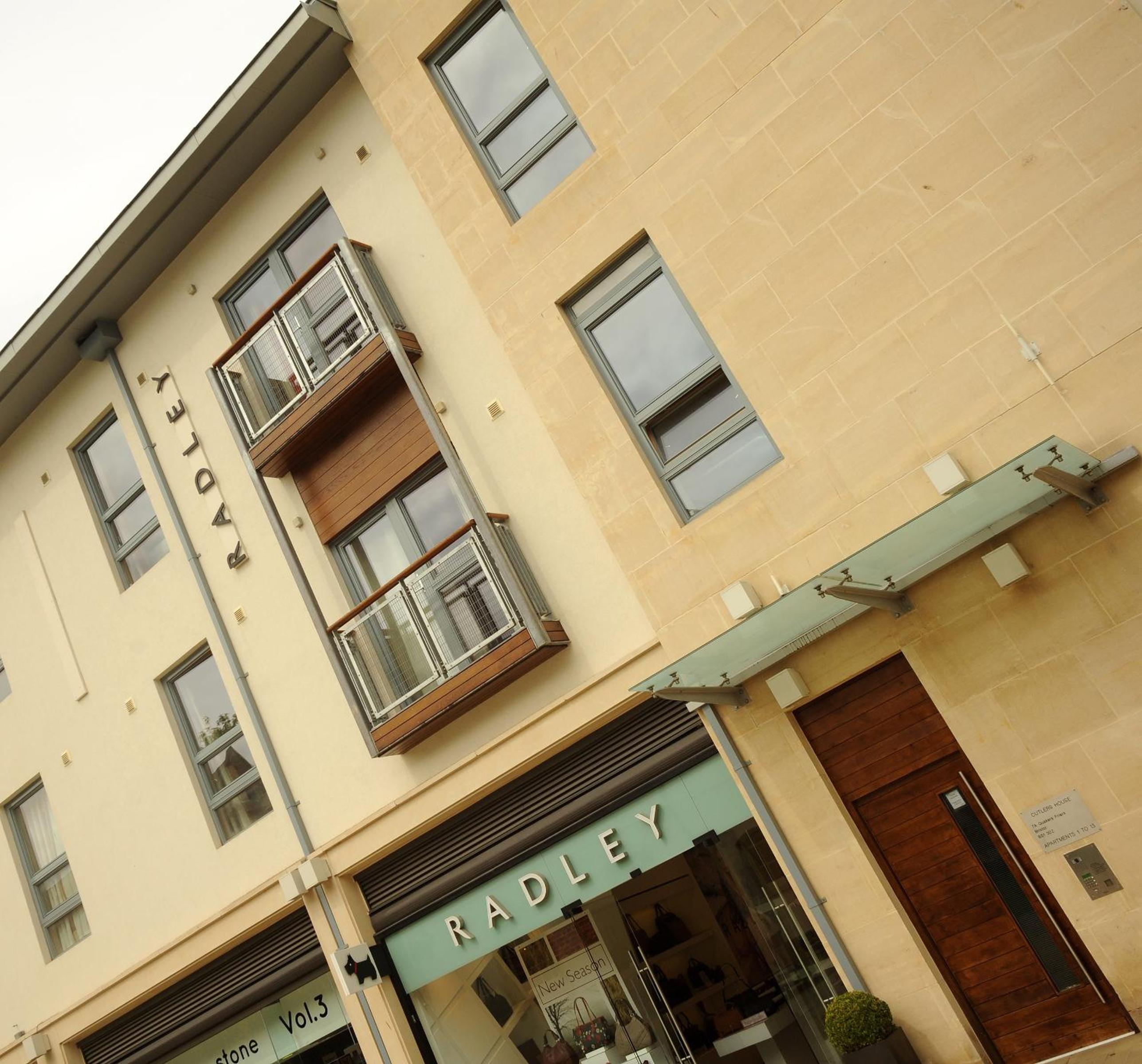 Hotel PREMIER SUITES Bristol Cabot - Image 1