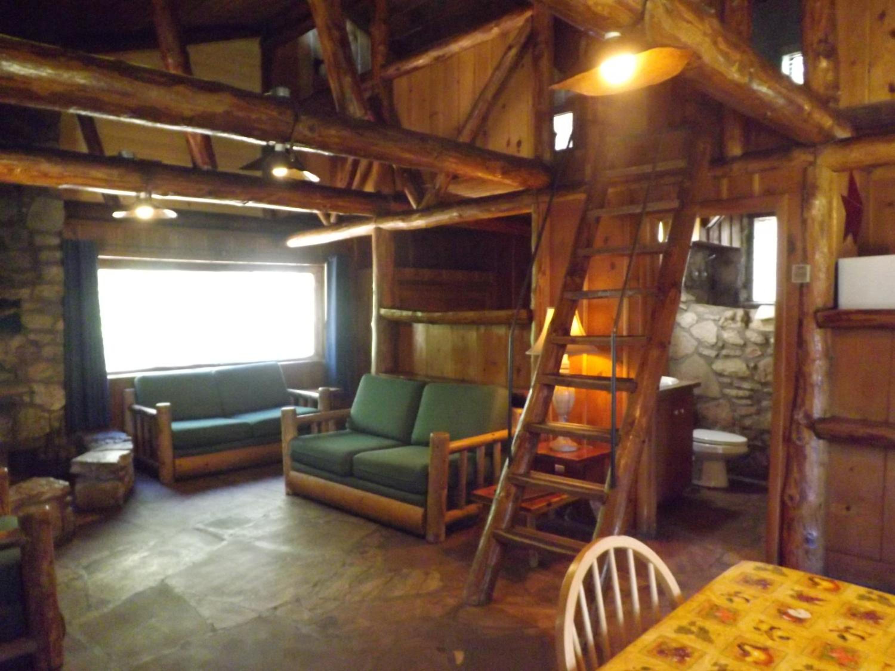 Arizona Mountain Inn & Cabins