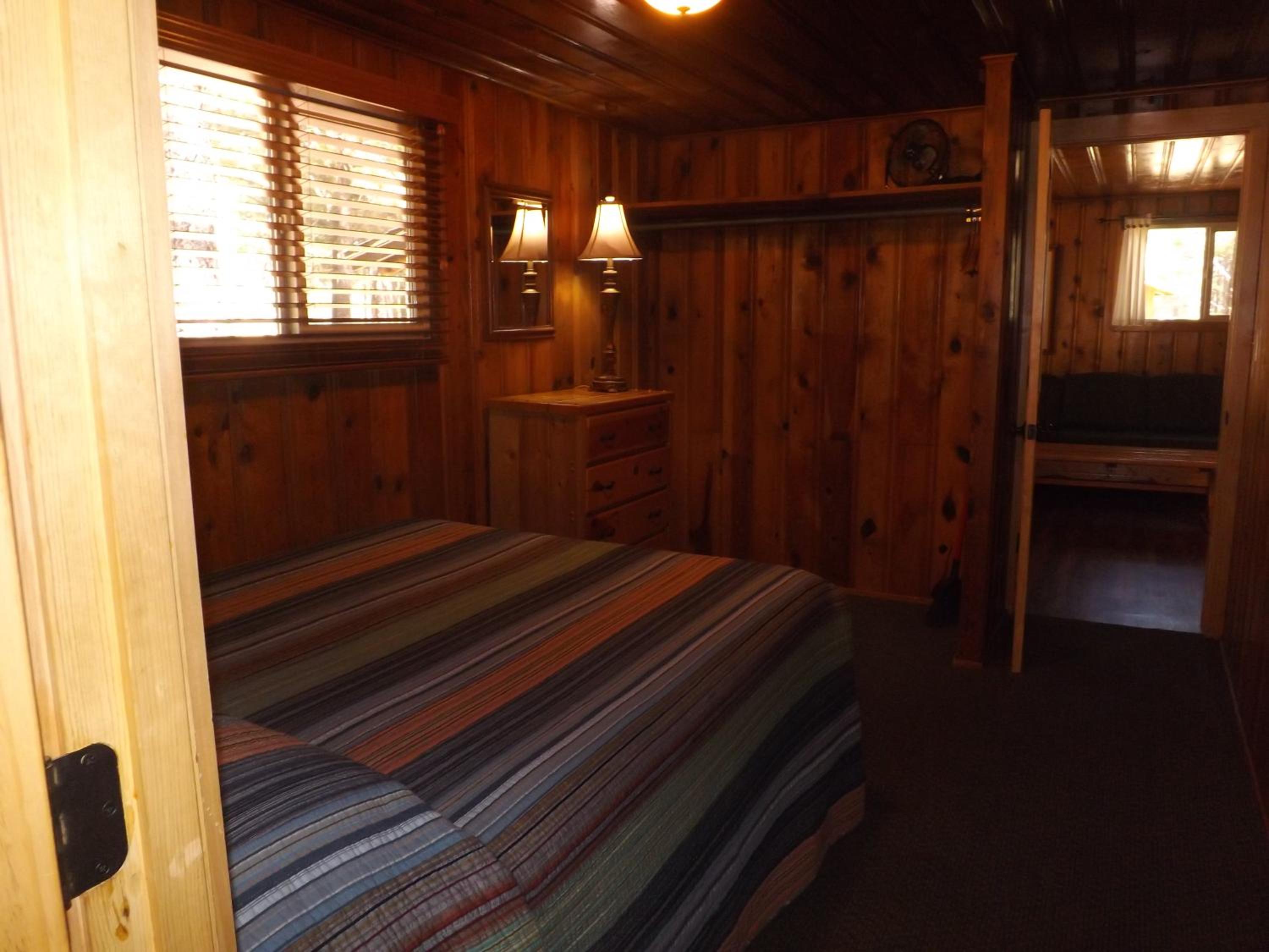 Arizona Mountain Inn & Cabins
