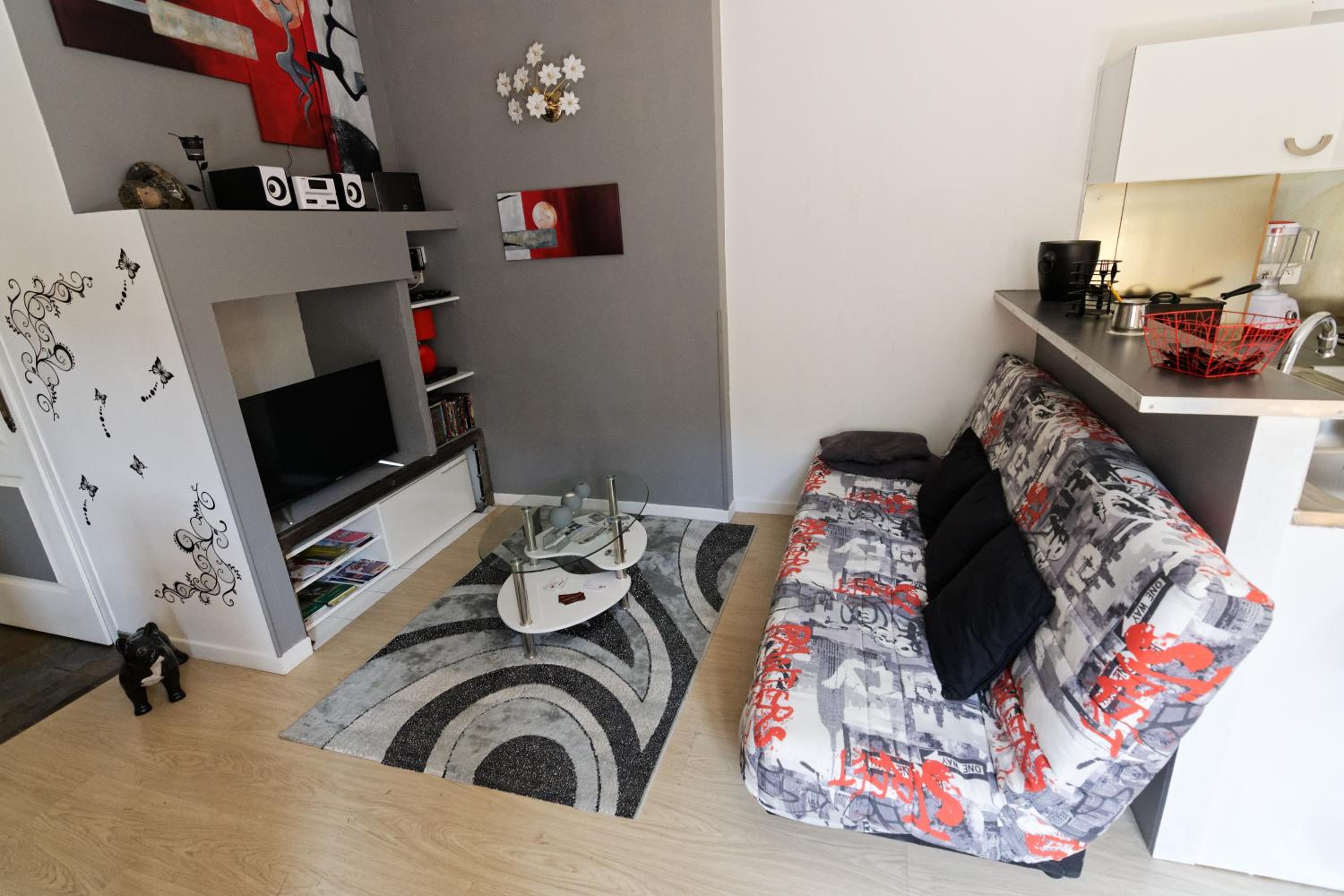Photo 12
