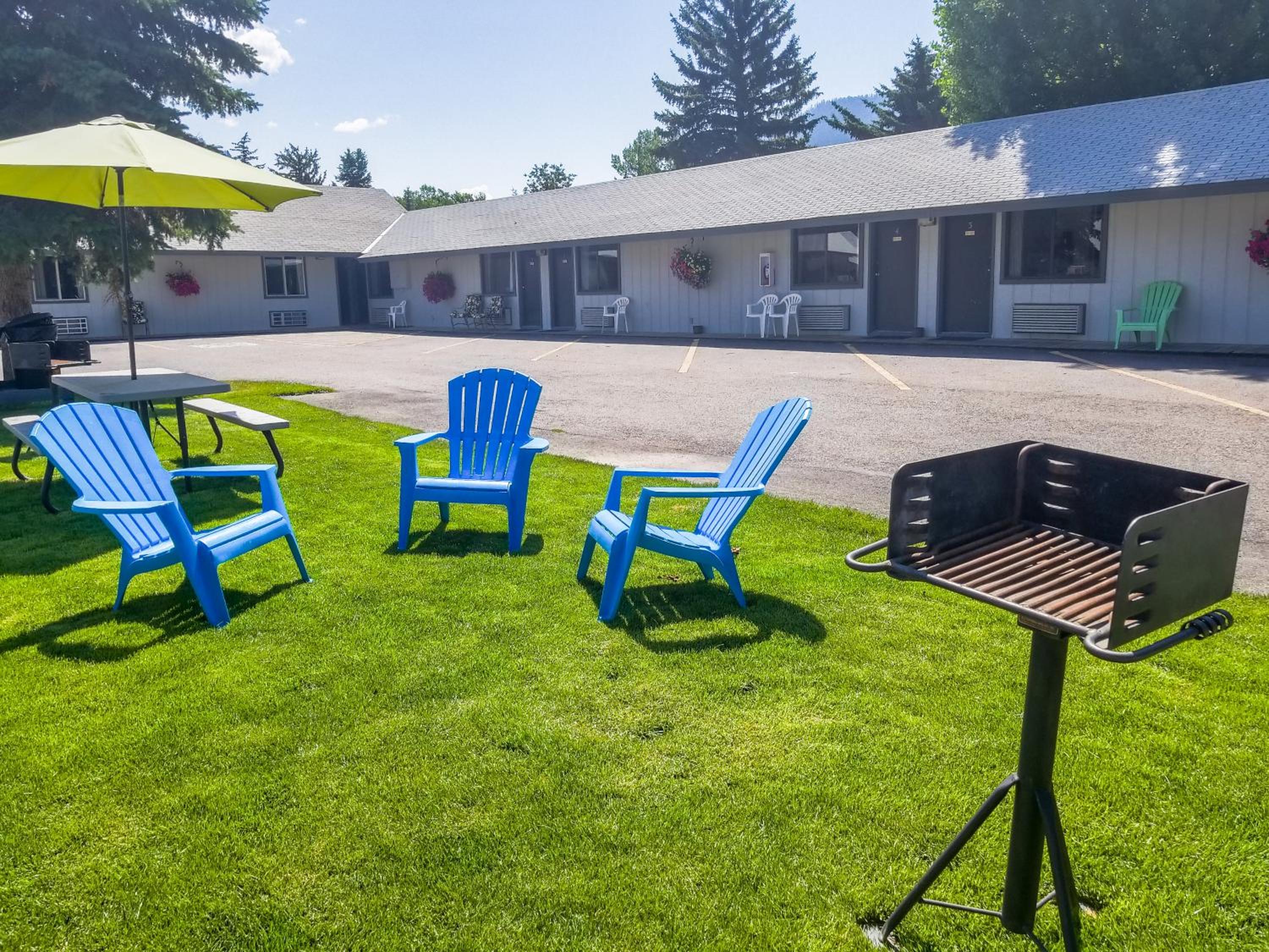 Alpine Motel view 3