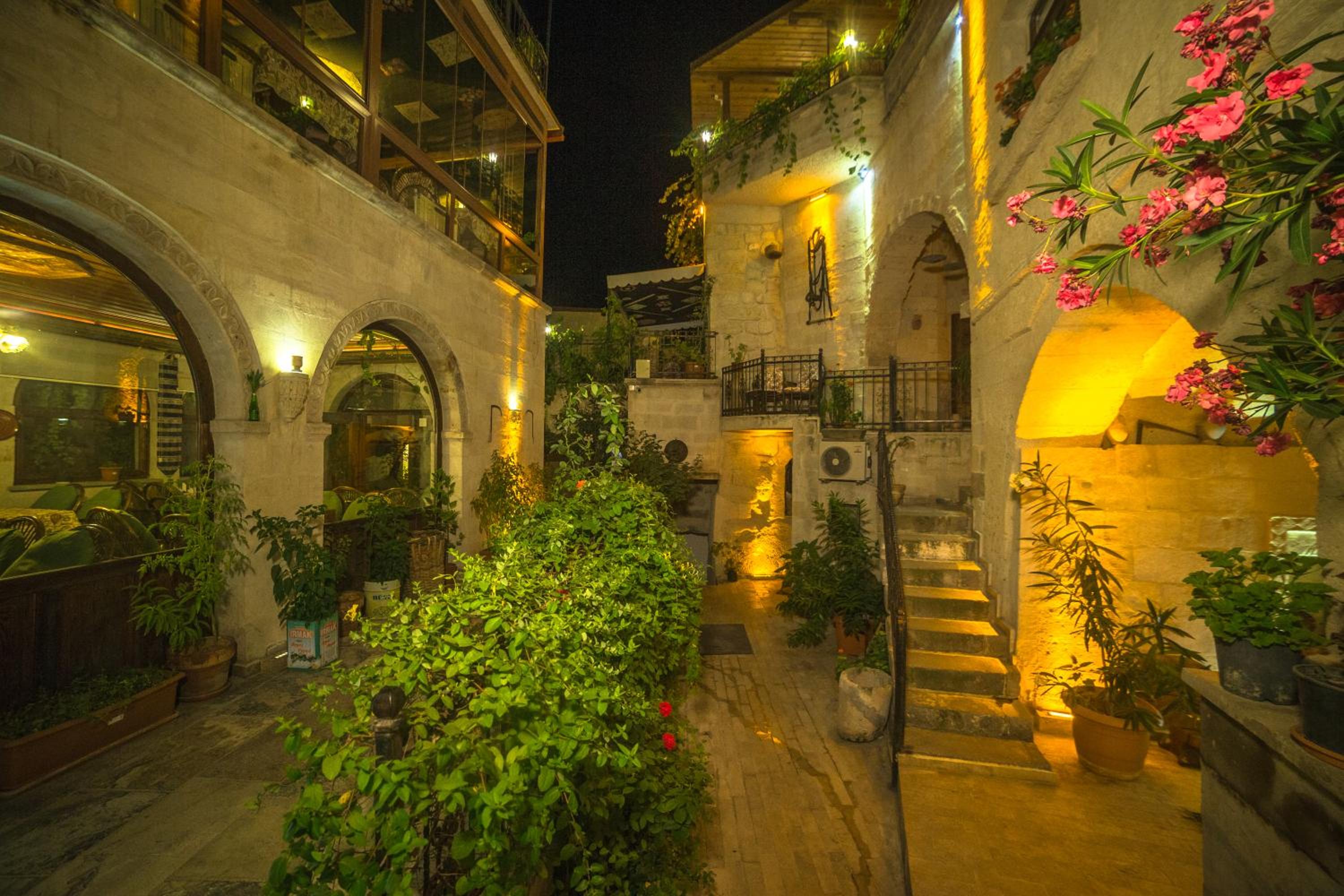 Hidden Cave Hotel - Image 106
