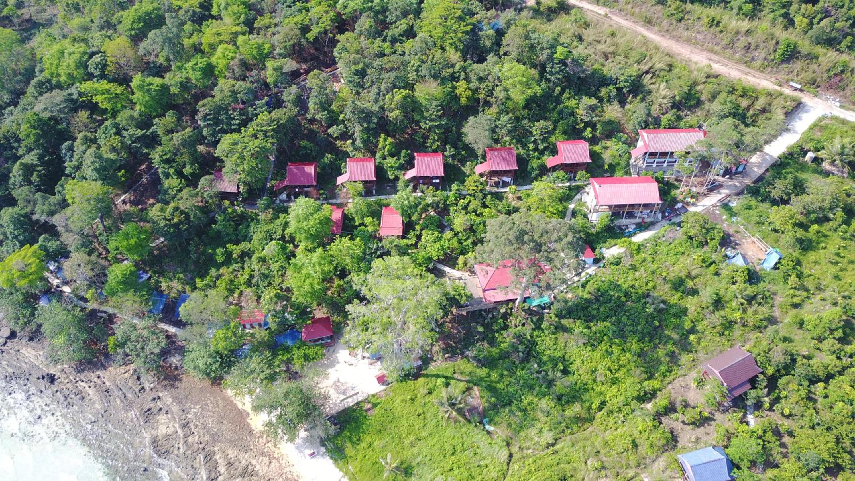 Coconutbeach Bungalows view 2