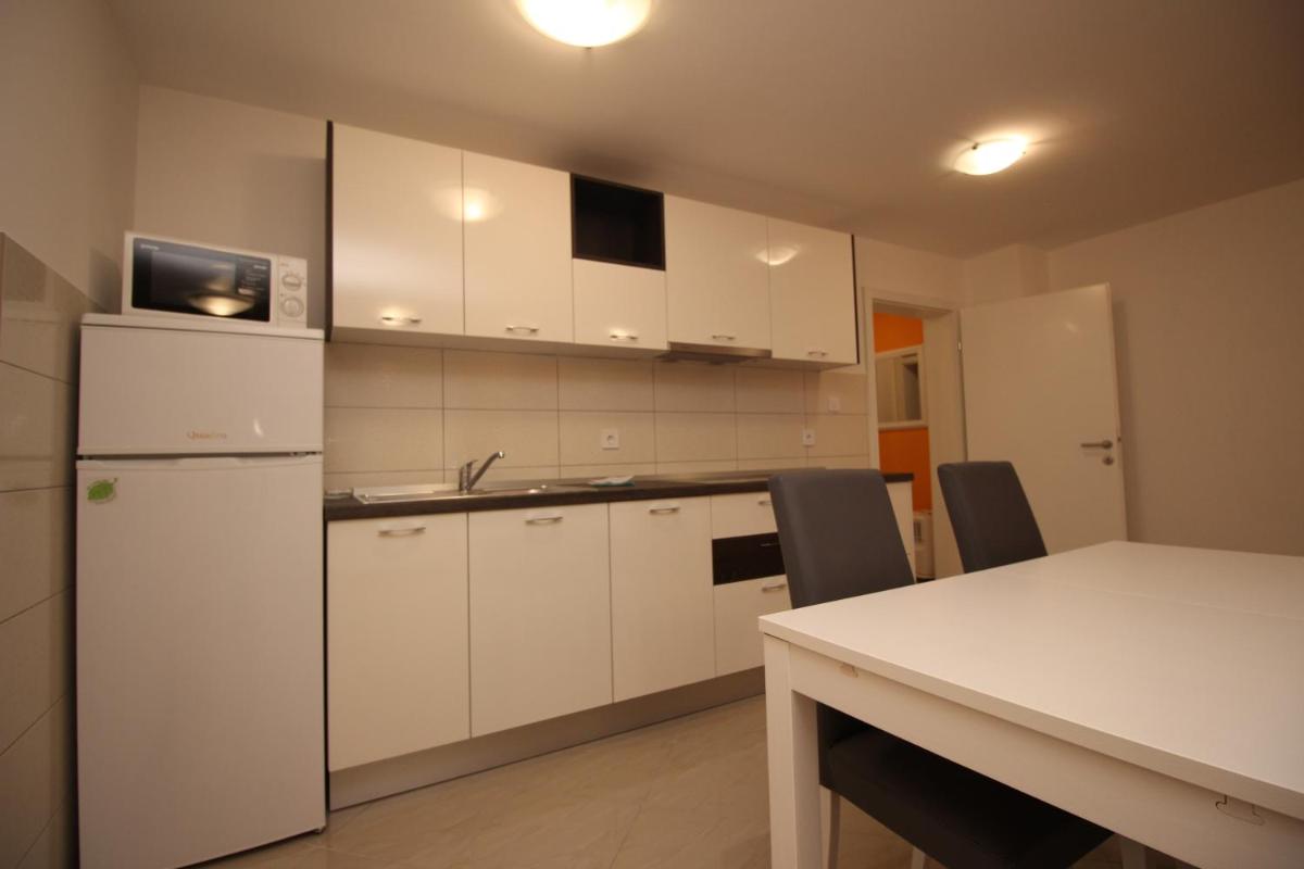House Gorica 2 - underground level apartments view 5
