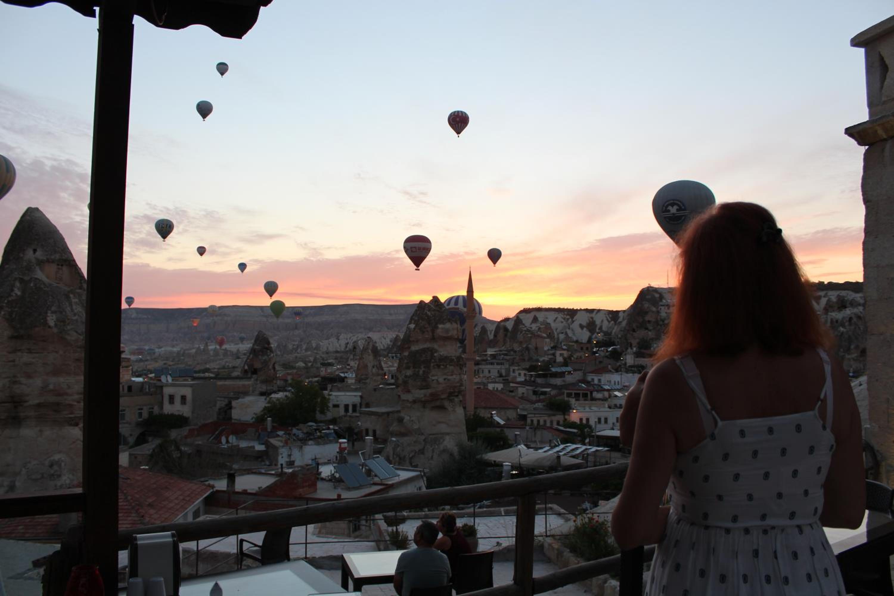 Shoestring Cave House - Image 119