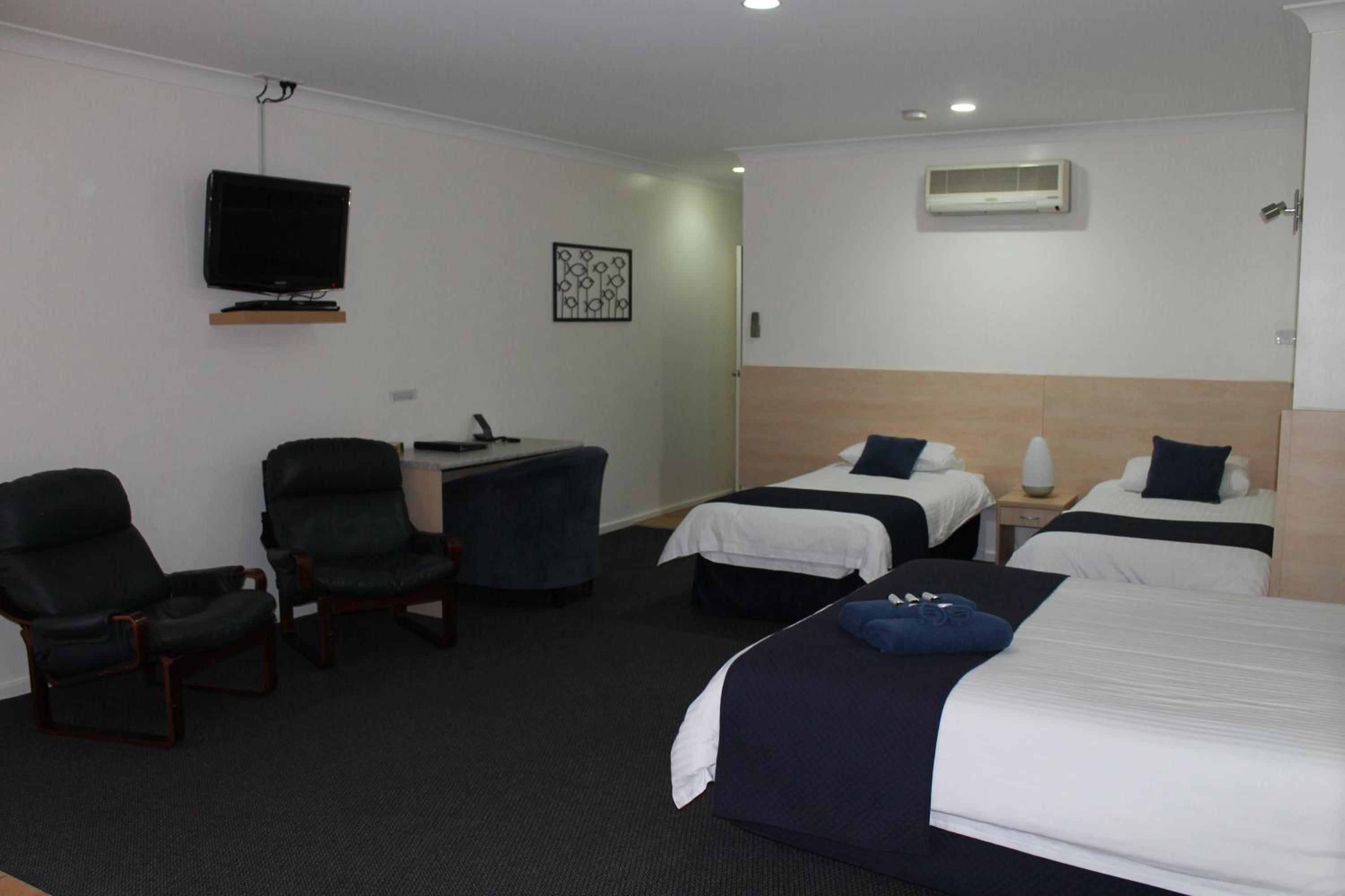 Lakeview Motor Inn